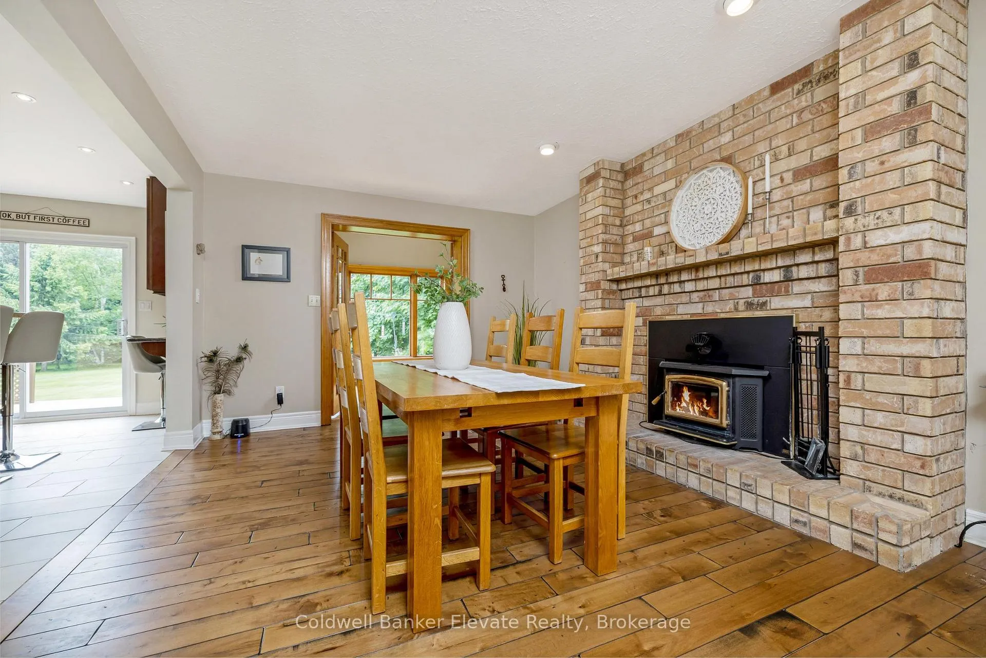 Photo 16 of 4 Southwinds Drive, Halton Hills, Rural Halton Hills — HOMEH