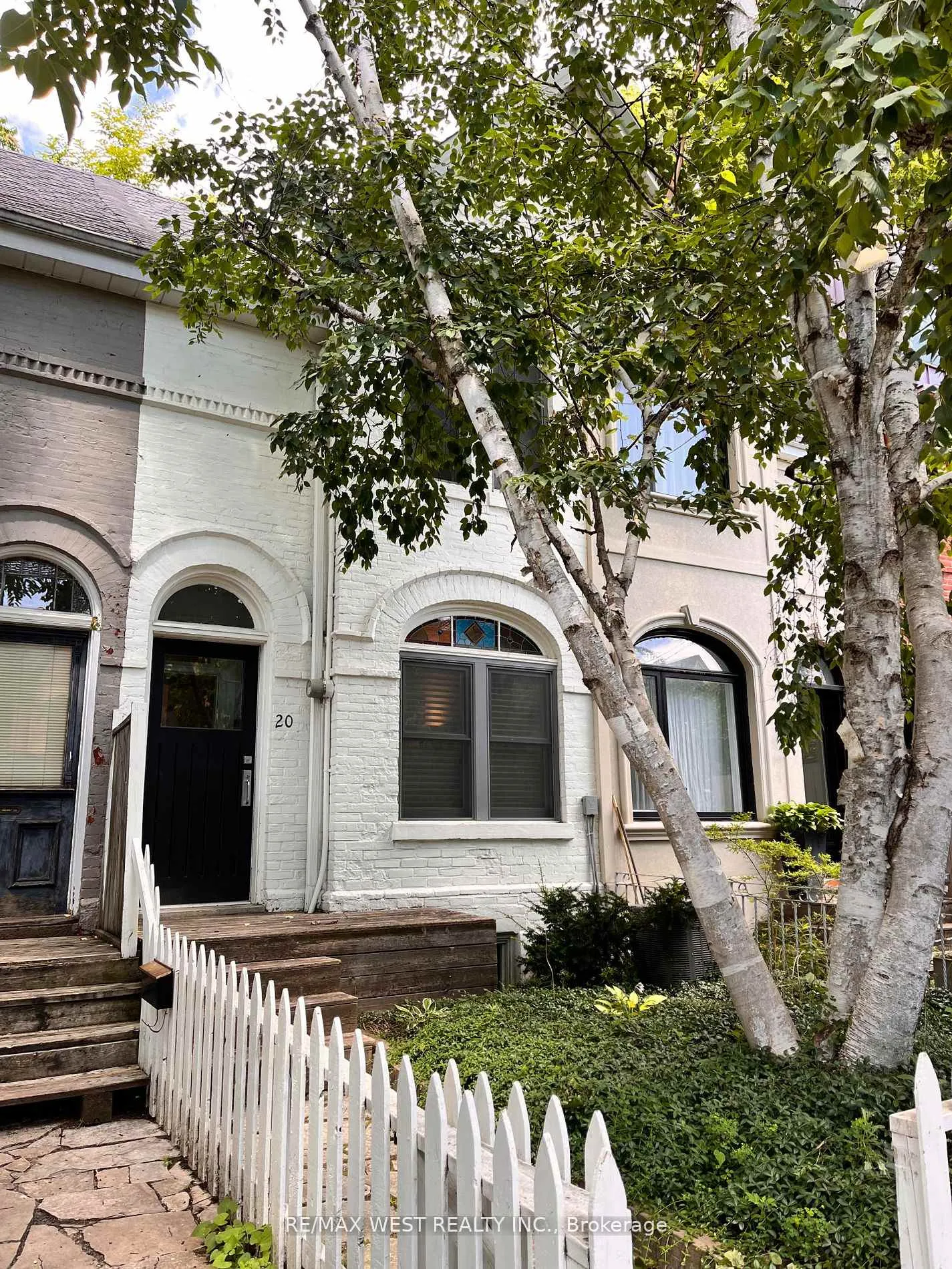 Photo 1 of 20 Afton Avenue, Toronto, Little Portugal — HOMEH