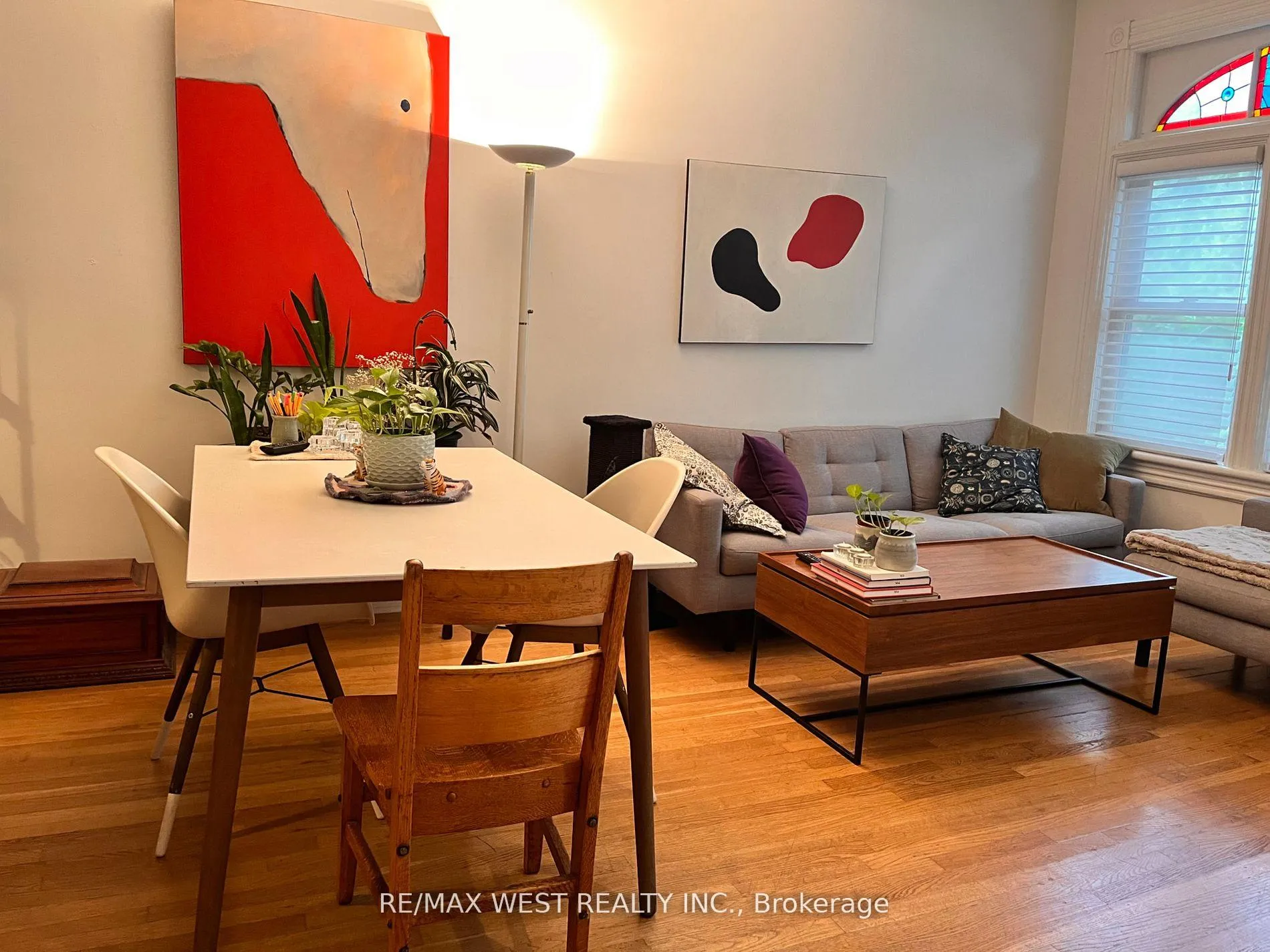 Photo 4 of 20 Afton Avenue, Toronto, Little Portugal — HOMEH