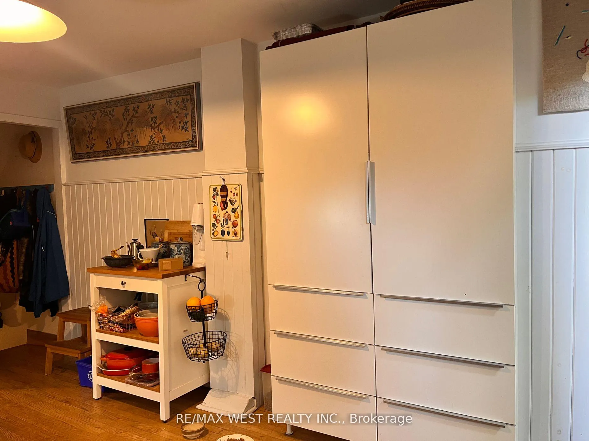 Photo 14 of 20 Afton Avenue, Toronto, Little Portugal — HOMEH