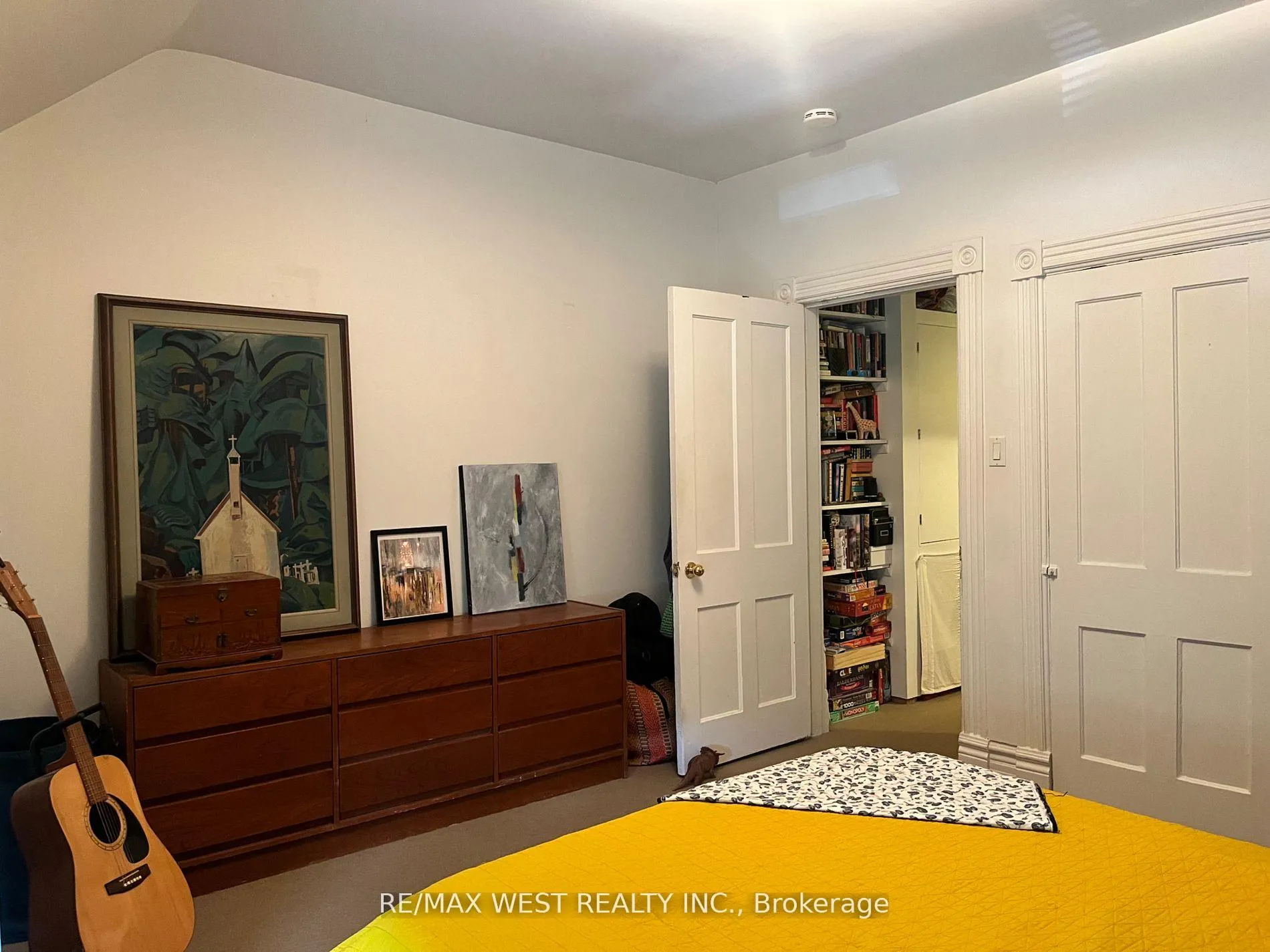 Photo 25 of 20 Afton Avenue, Toronto, Little Portugal — HOMEH