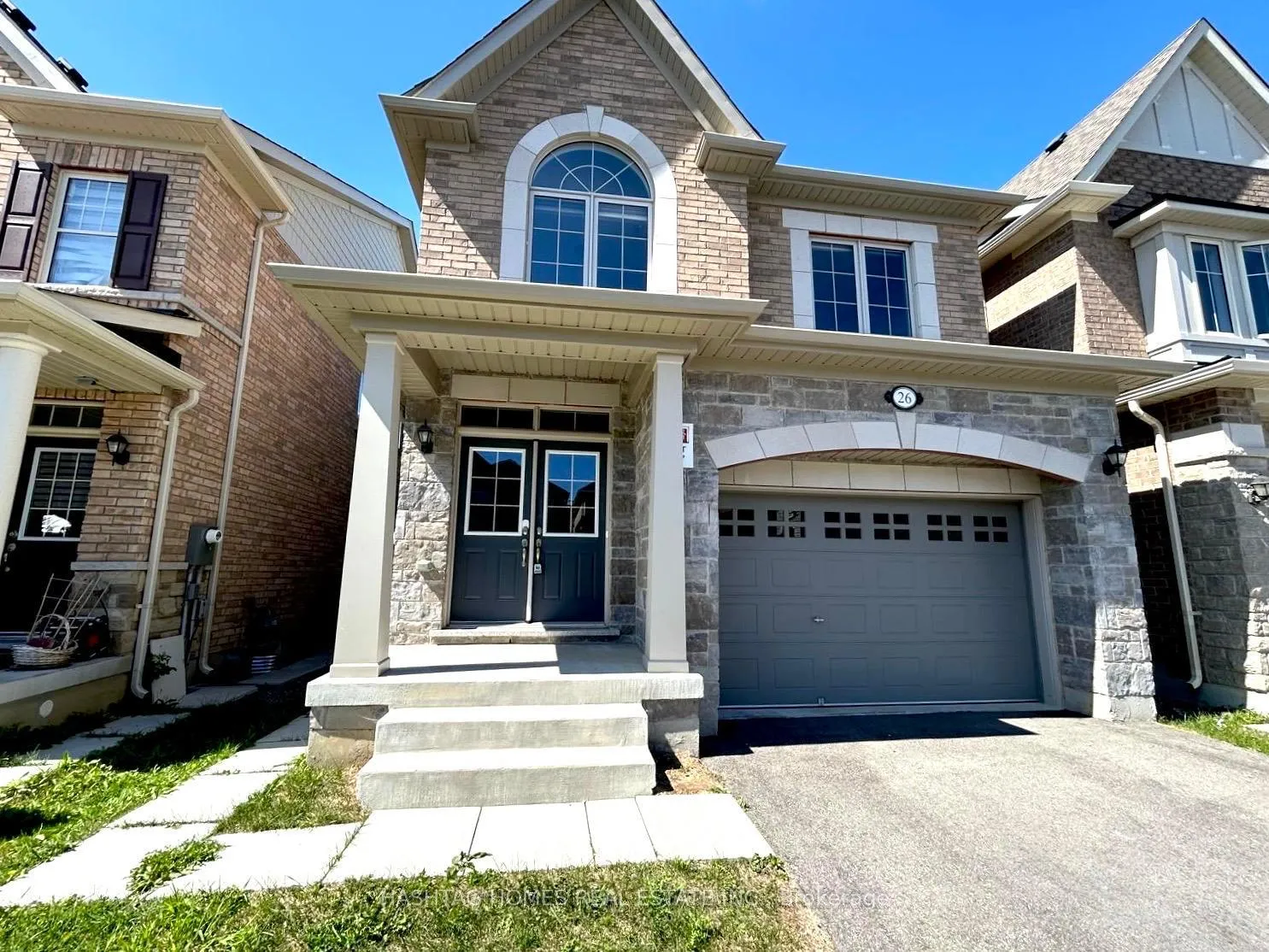 Photo 3 of 26 Matterhorn Road, Brampton, Northwest Brampton — HOMEH