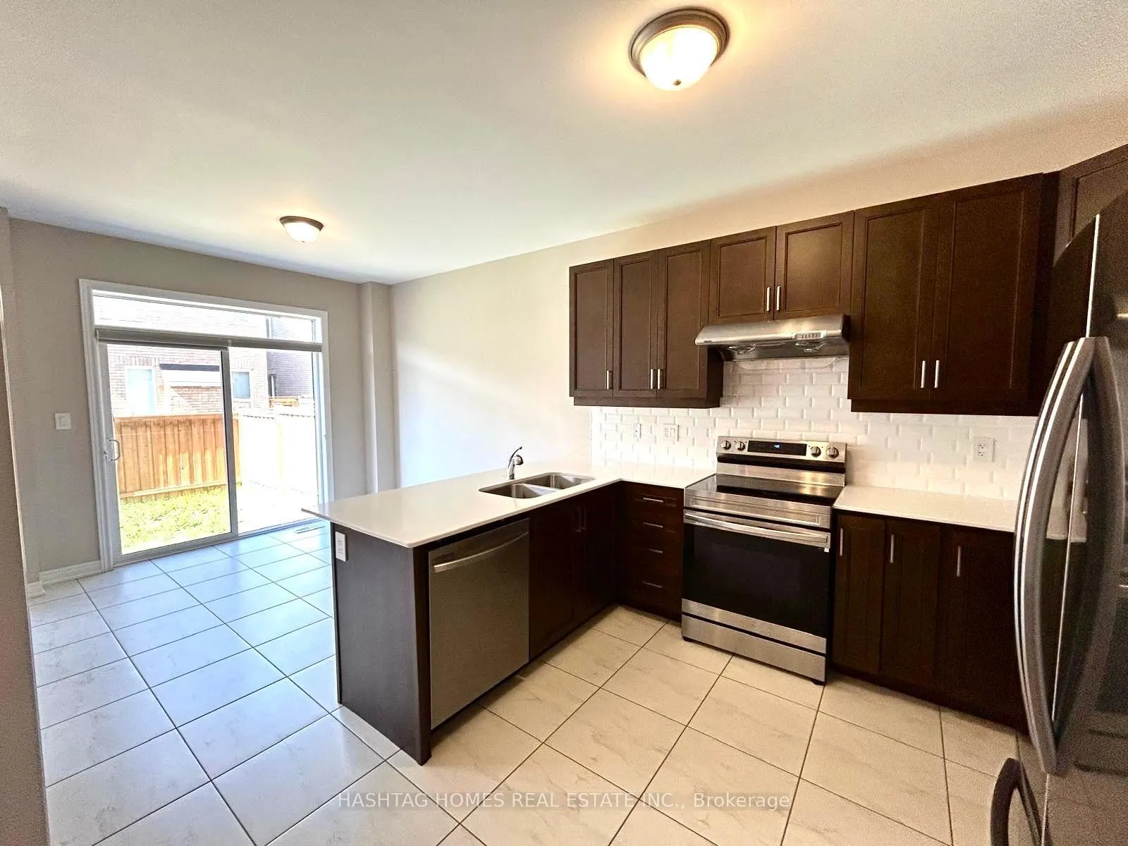 Photo 7 of 26 Matterhorn Road, Brampton, Northwest Brampton — HOMEH