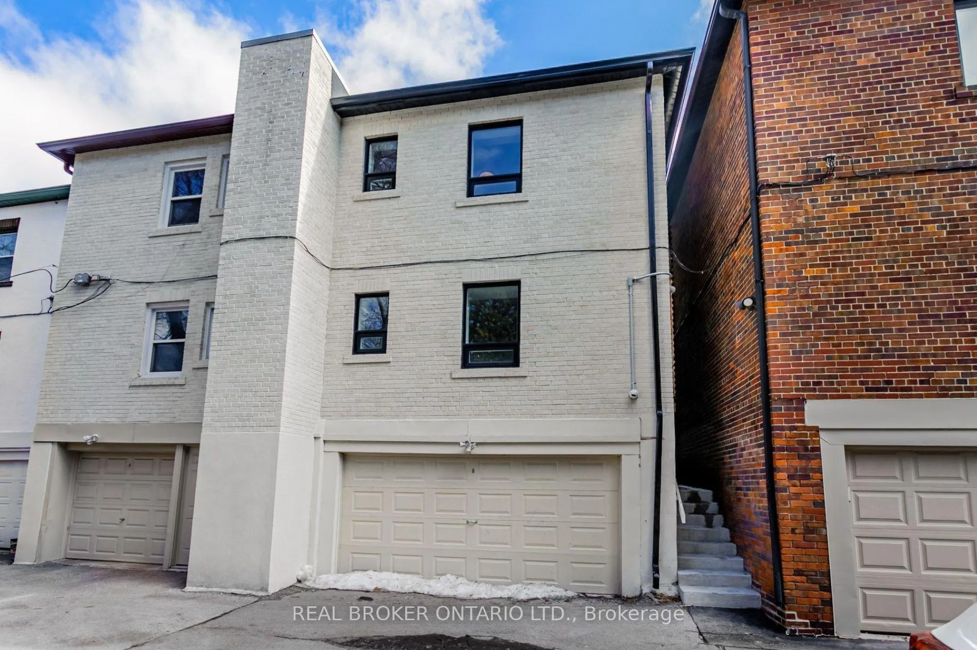 Photo 15 of Unit A, 1088 Avenue Road, Toronto, Lawrence Park South — HOMEH