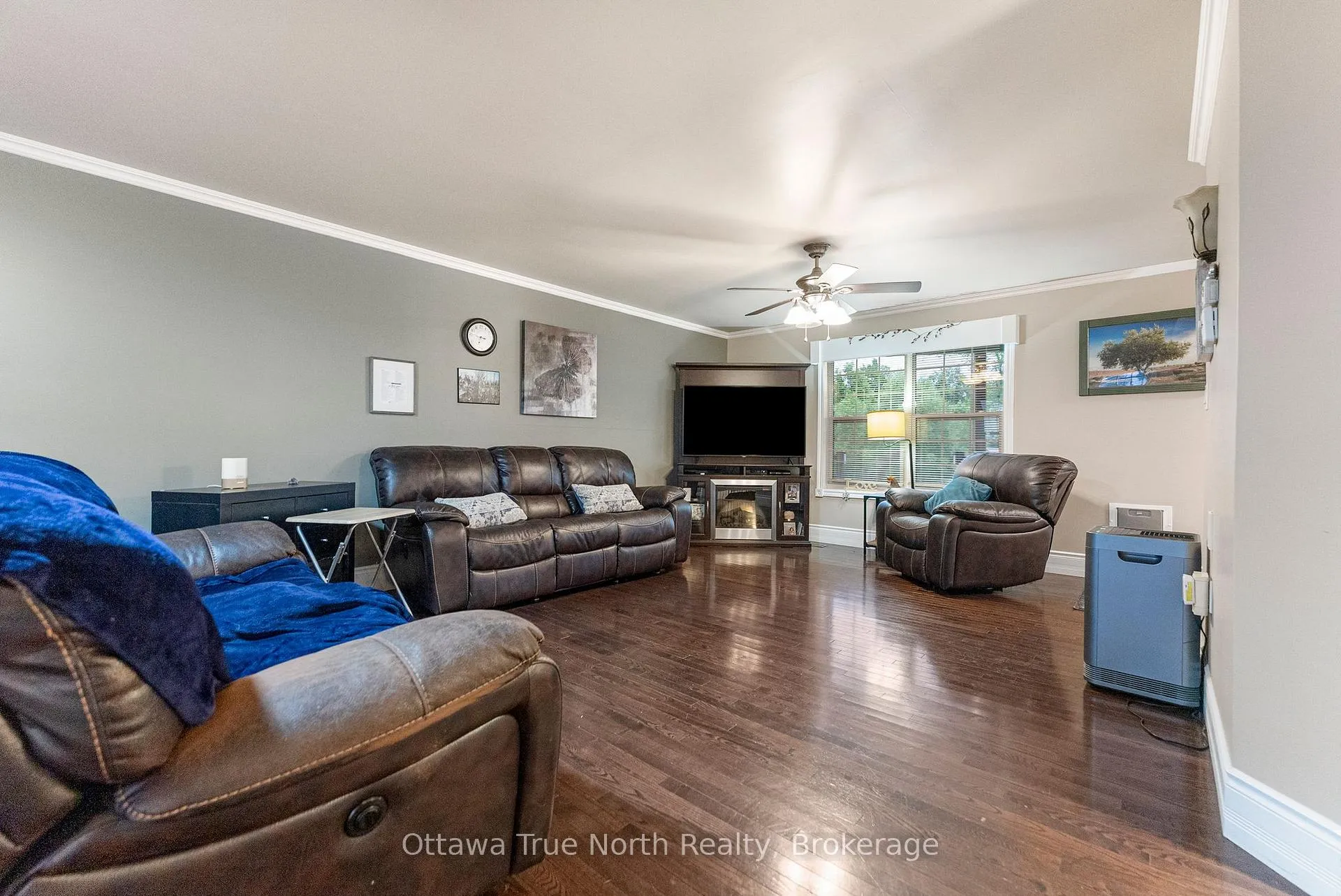 Photo 4 of 1563 Hwy 132, Renfrew — HOMEH