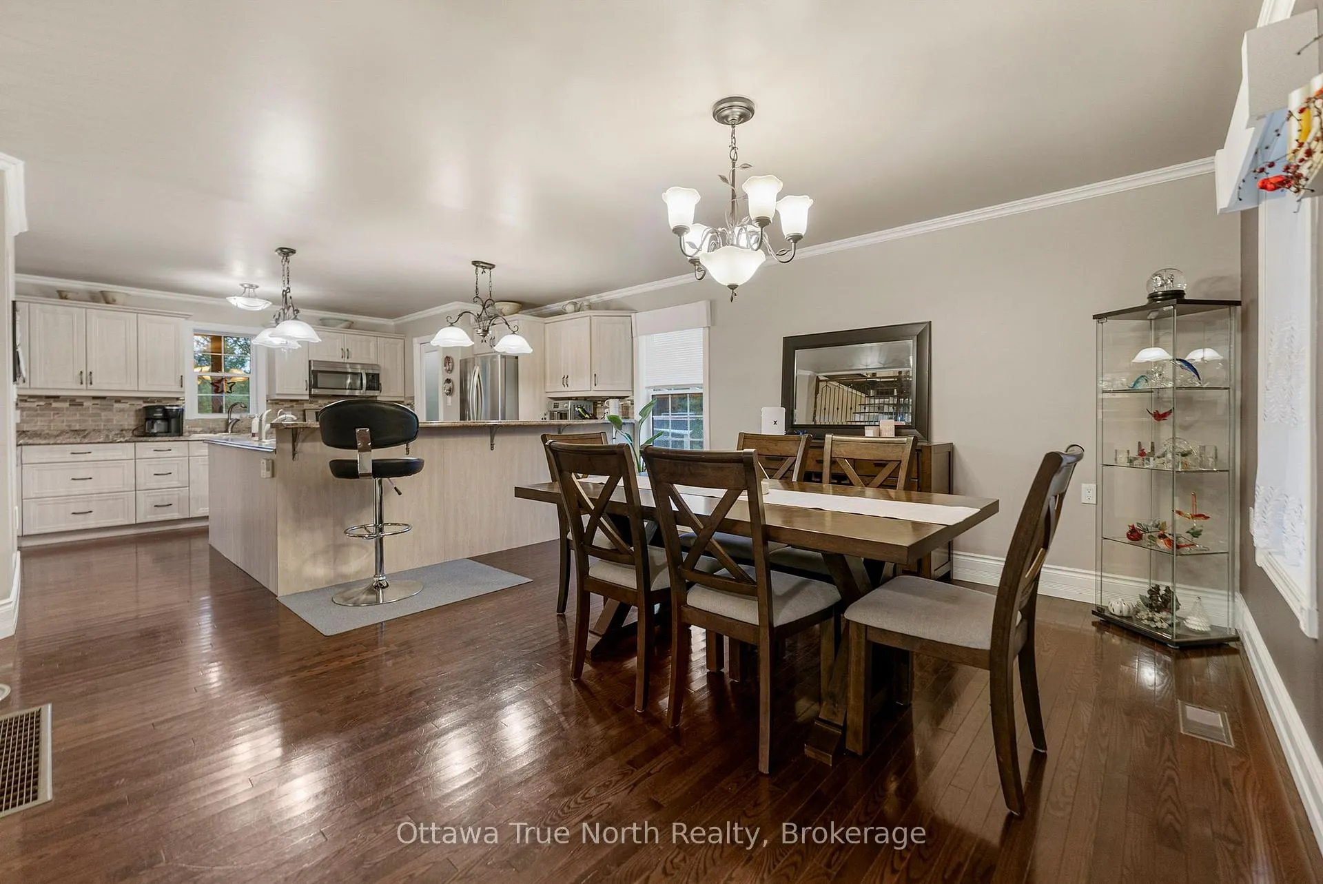 Photo 6 of 1563 Hwy 132, Renfrew — HOMEH