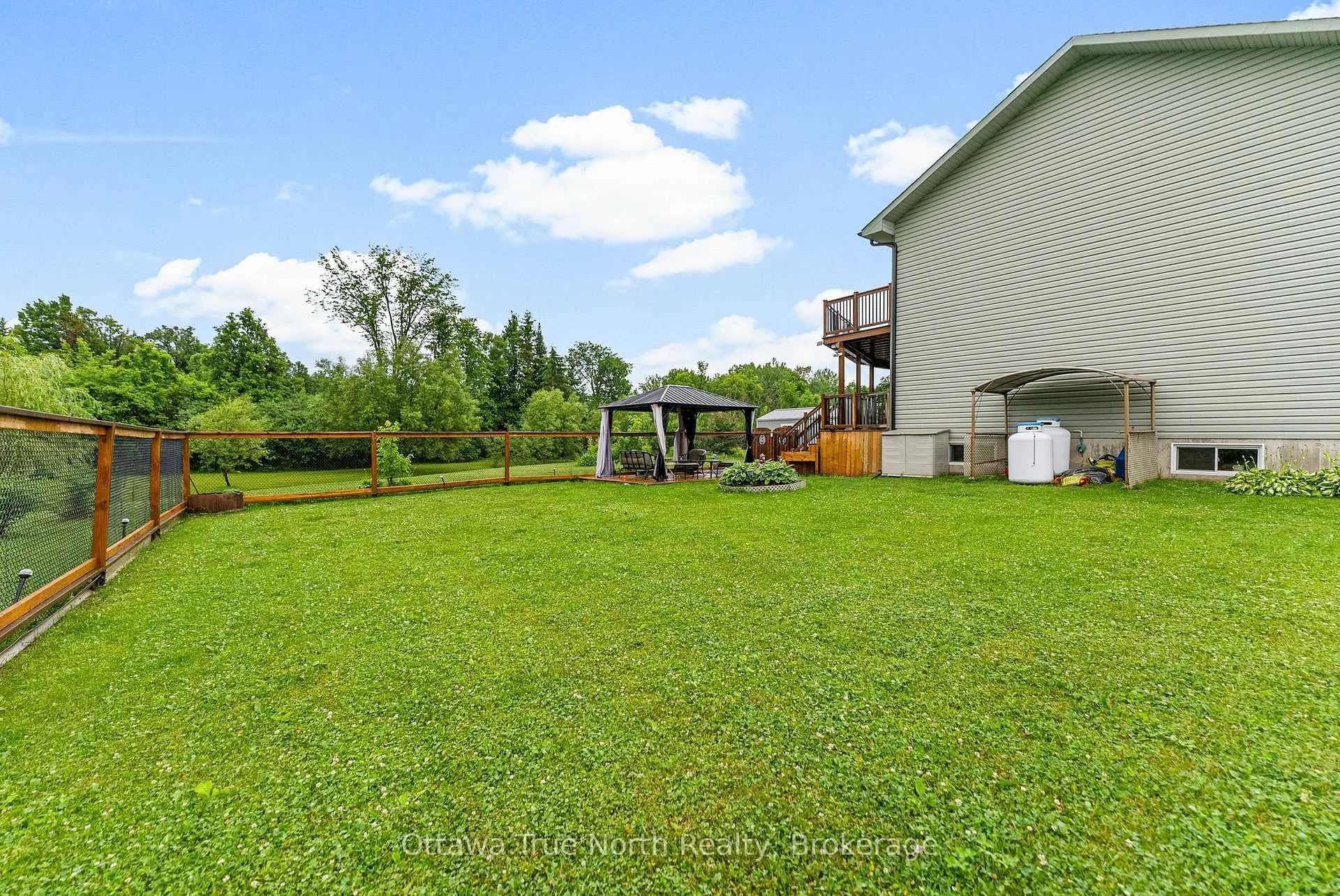 Photo 32 of 1563 Hwy 132, Renfrew — HOMEH