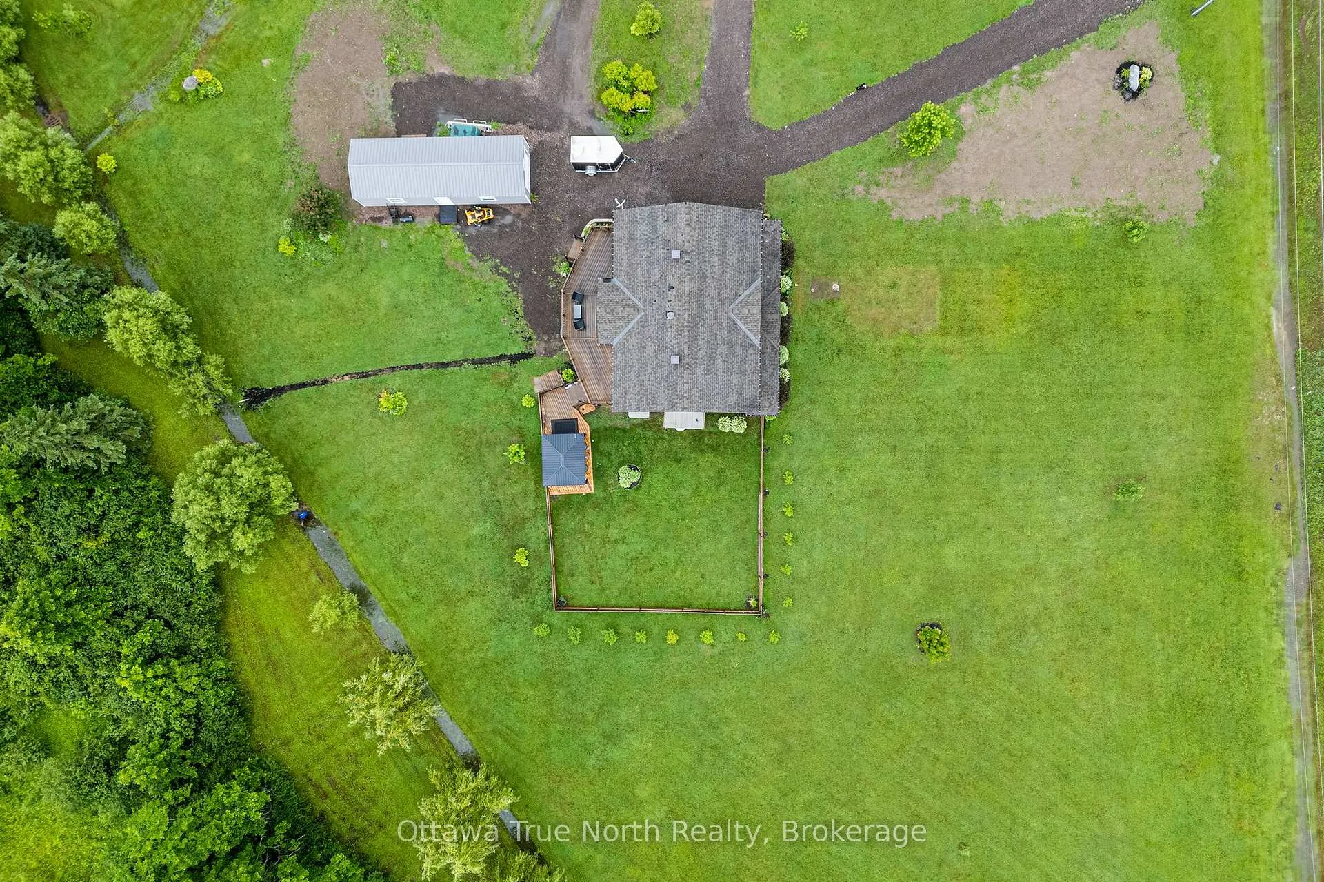 Photo 35 of 1563 Hwy 132, Renfrew — HOMEH