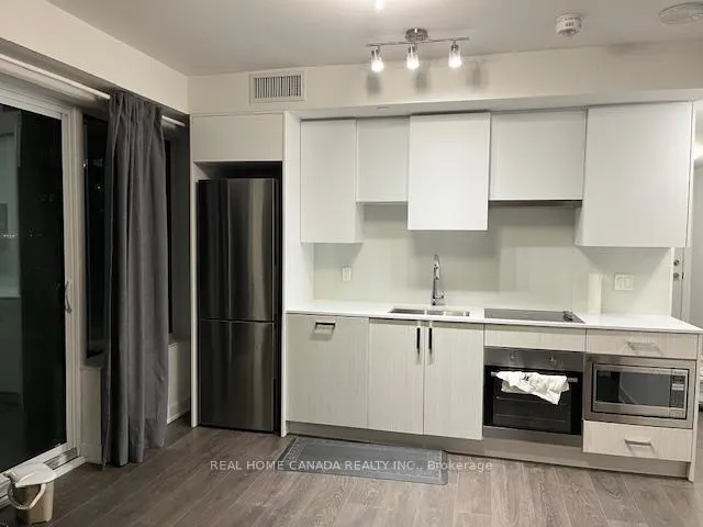 Photo 4 of Unit 2709 MasterBR, 99 Broadway Avenue, Toronto, Mount Pleasant West — HOMEH