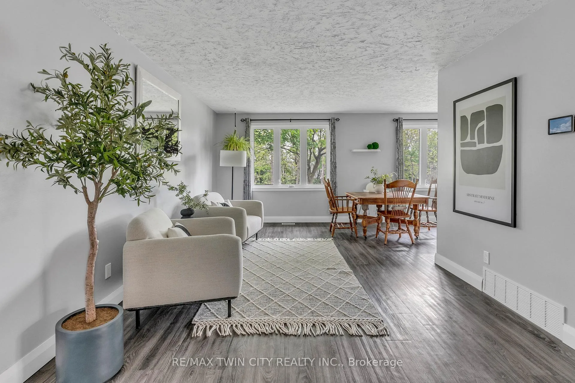 Photo 6 of 101 Rothsay Avenue, Kitchener — HOMEH