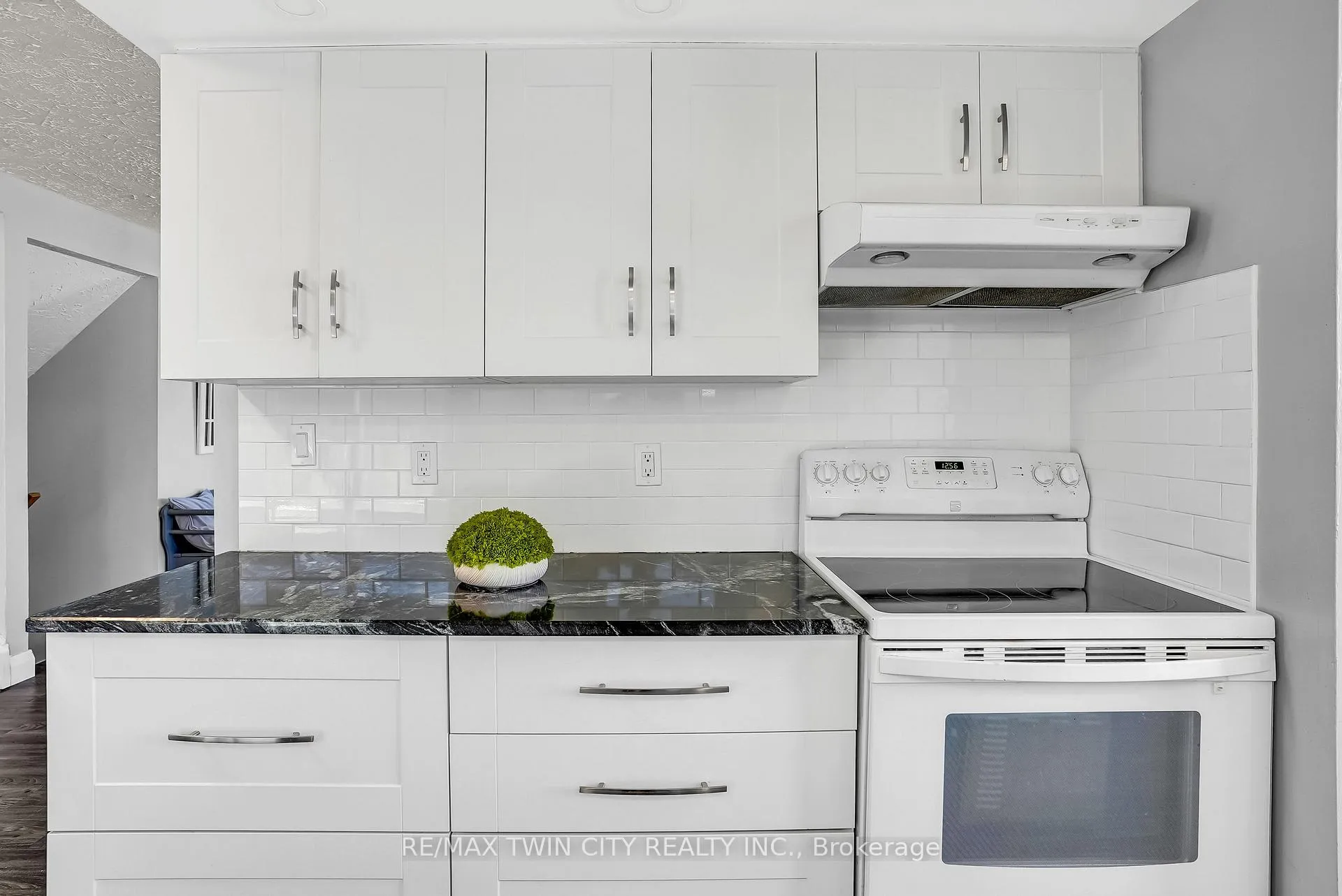 Photo 13 of 101 Rothsay Avenue, Kitchener — HOMEH