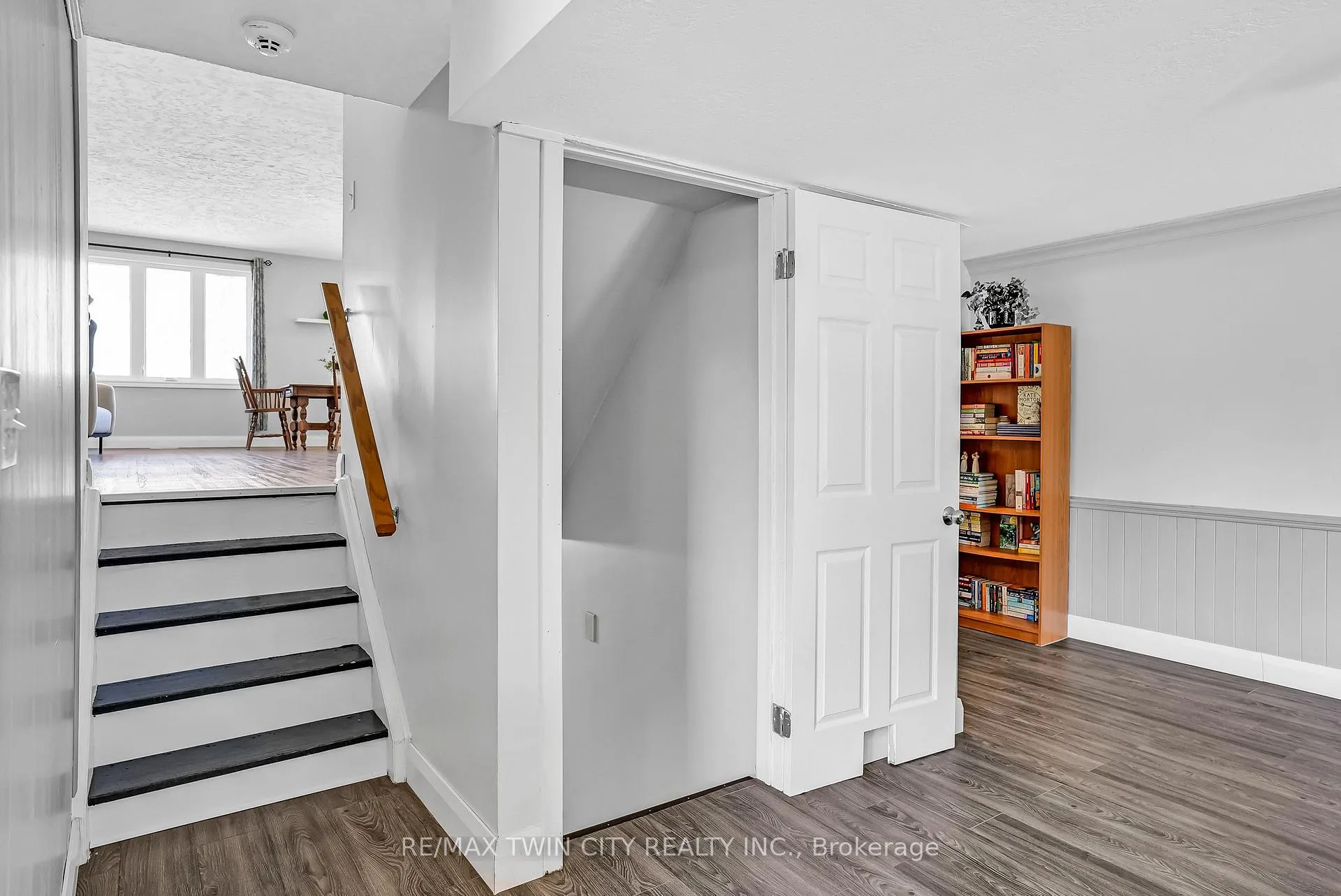 Photo 19 of 101 Rothsay Avenue, Kitchener — HOMEH