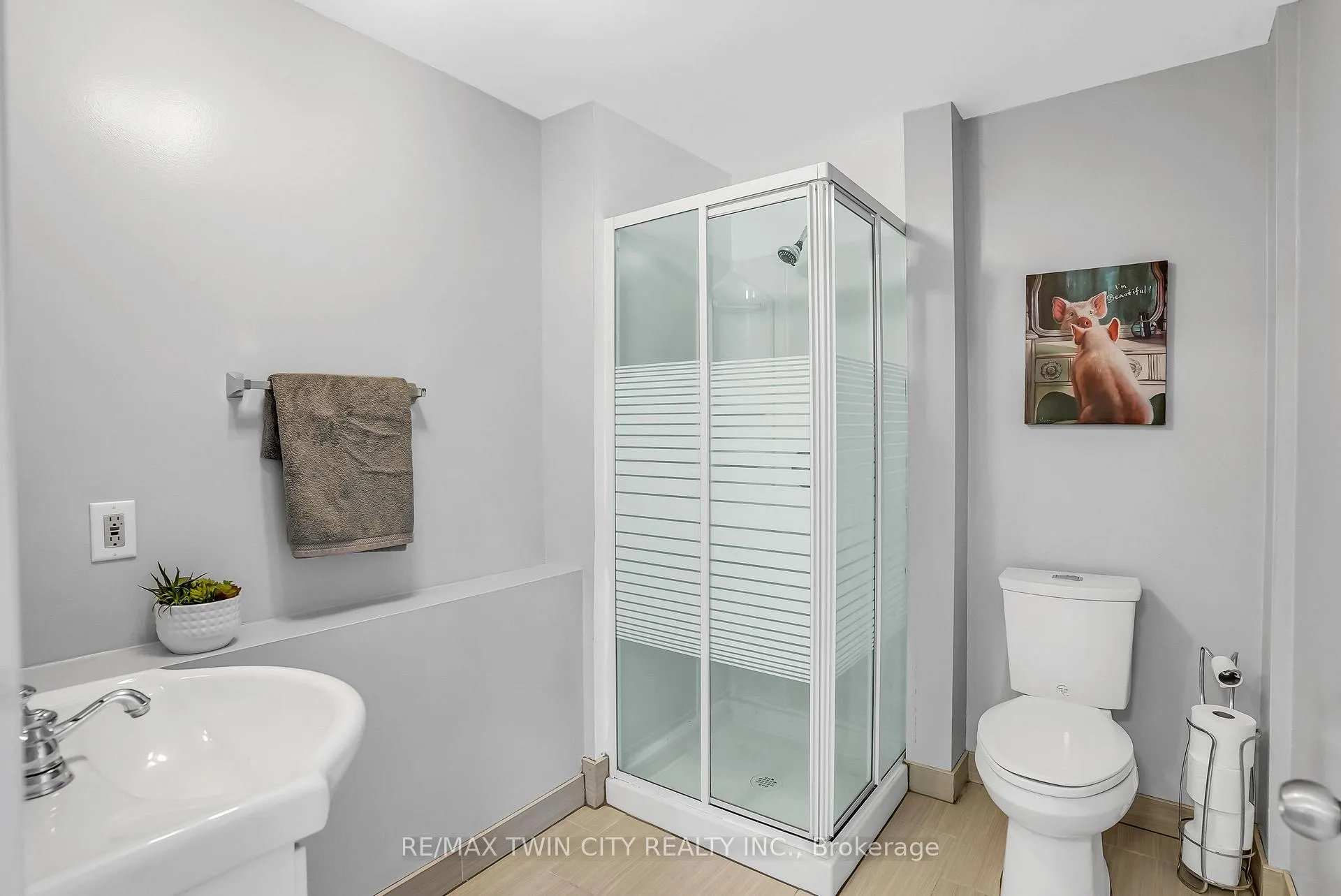 Photo 20 of 101 Rothsay Avenue, Kitchener — HOMEH