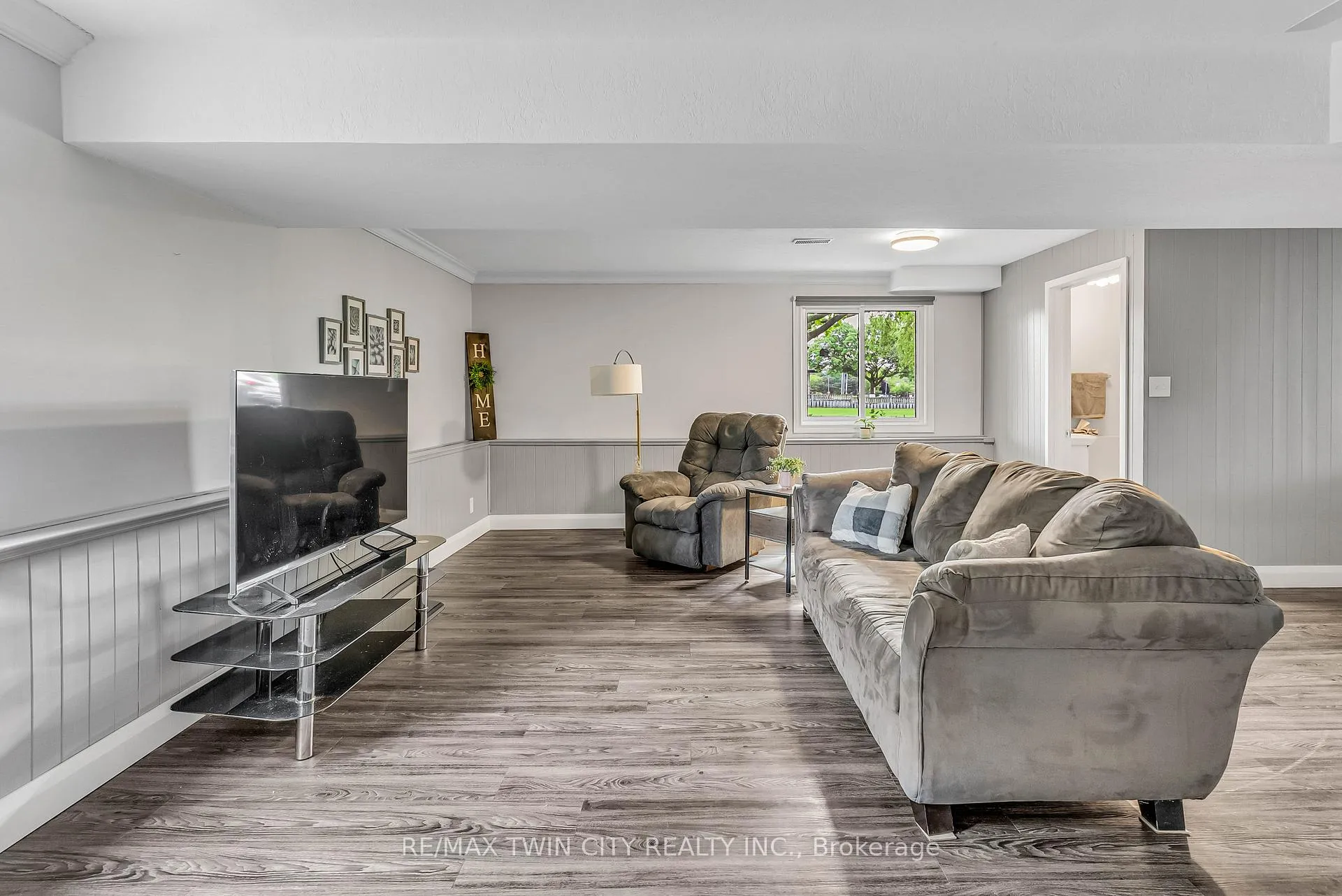 Photo 24 of 101 Rothsay Avenue, Kitchener — HOMEH