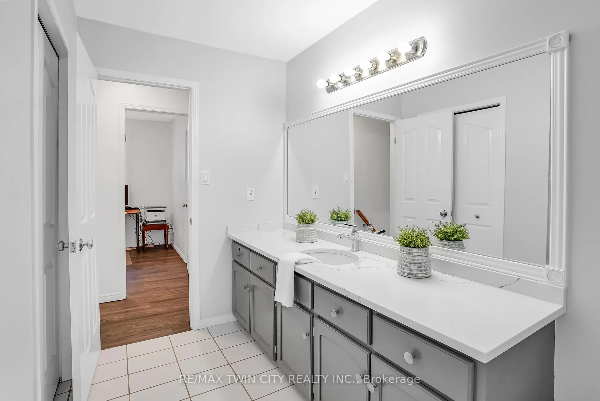Photo 27 of 101 Rothsay Avenue, Kitchener — HOMEH