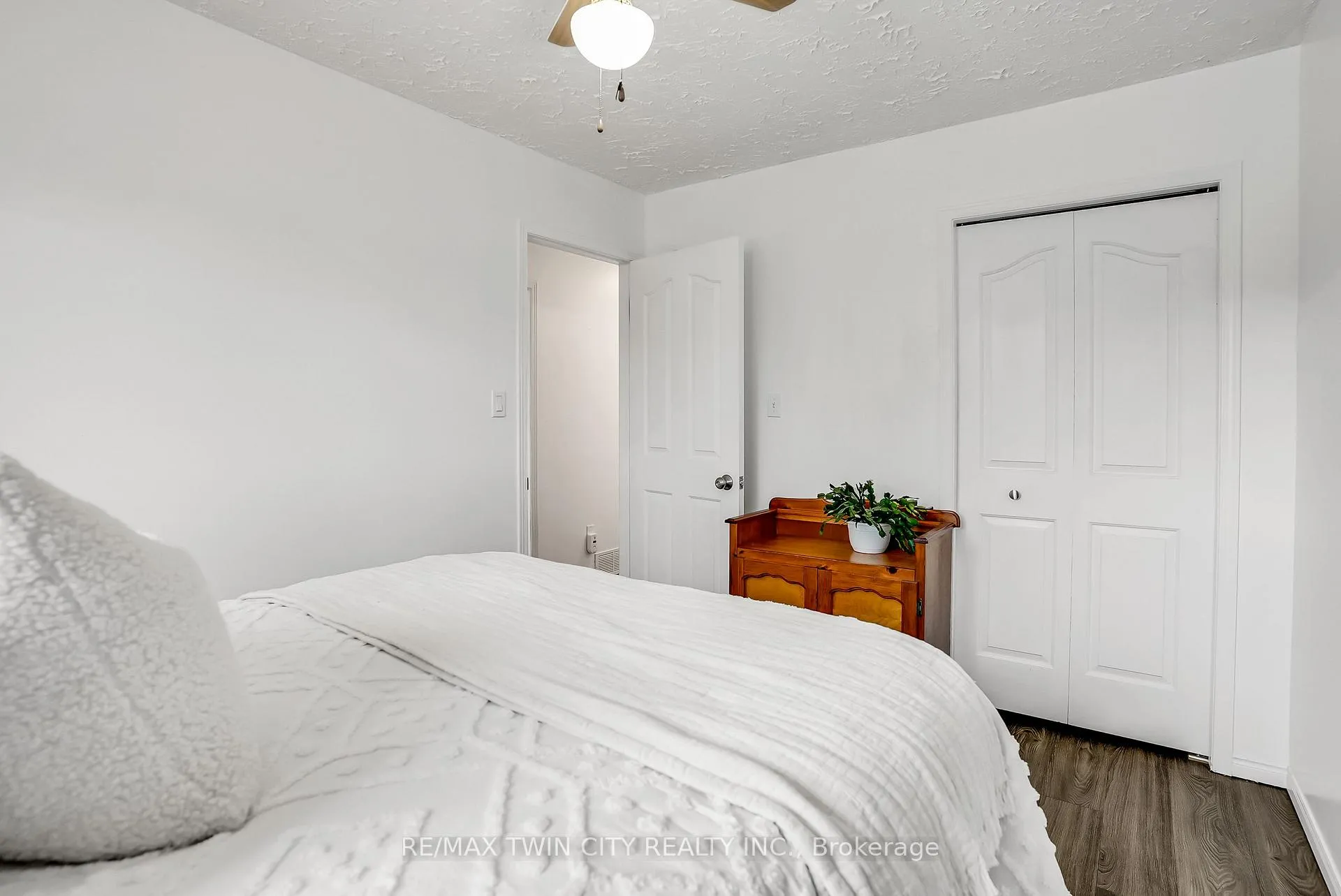 Photo 33 of 101 Rothsay Avenue, Kitchener — HOMEH