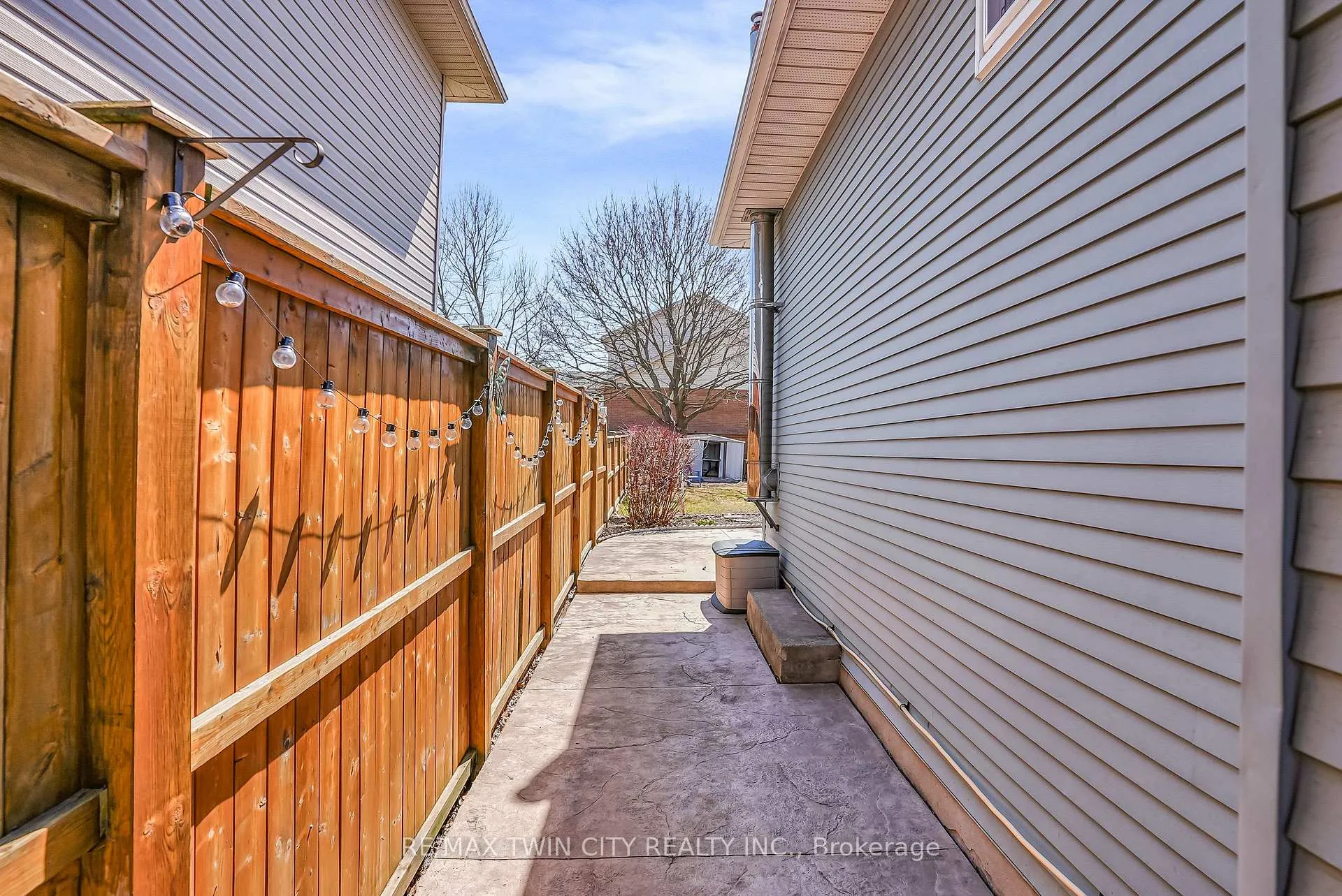 Photo 37 of 101 Rothsay Avenue, Kitchener — HOMEH