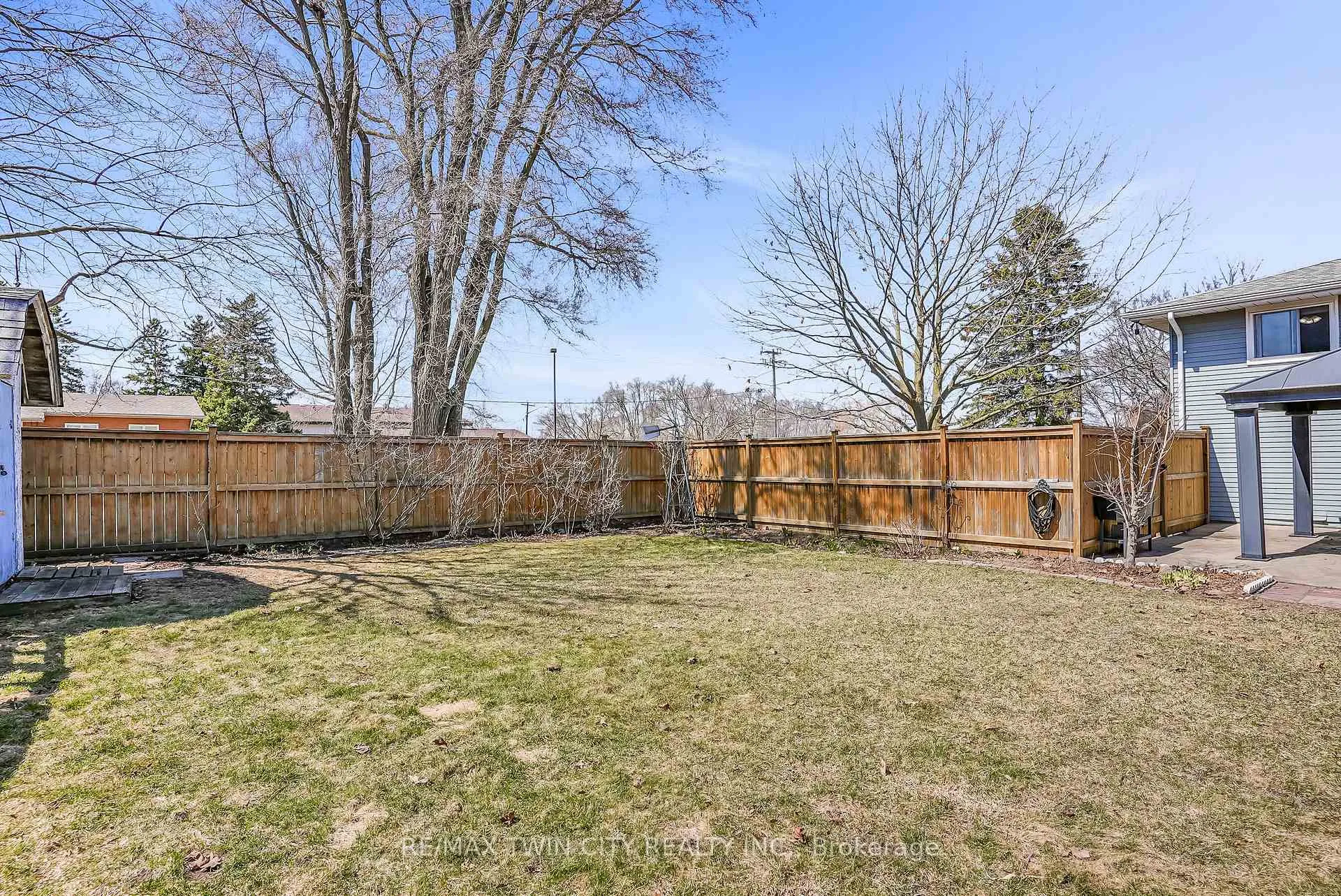 Photo 40 of 101 Rothsay Avenue, Kitchener — HOMEH