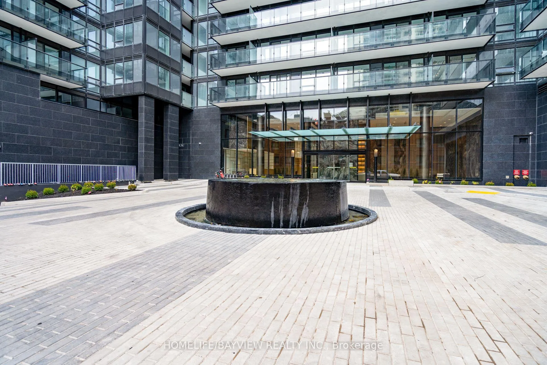 Photo 3 of Unit 3104, 117 Broadway Avenue, Toronto, Mount Pleasant West — HOMEH