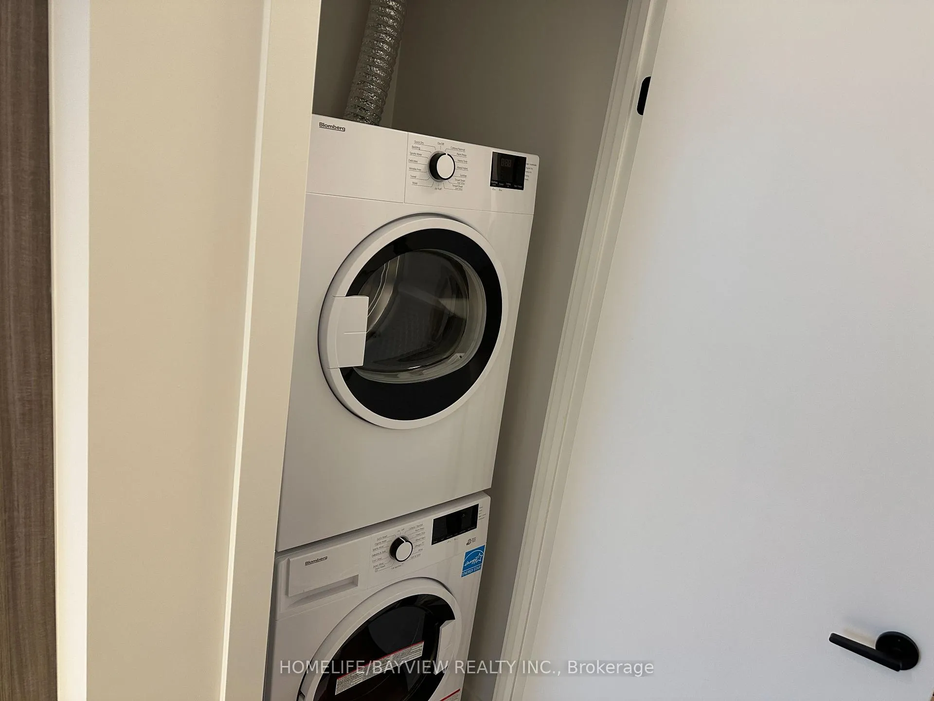 Photo 11 of Unit 3104, 117 Broadway Avenue, Toronto, Mount Pleasant West — HOMEH