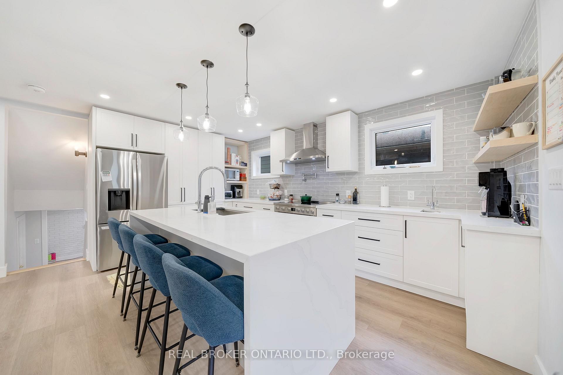 Photo 12 of 579 Chamberlain Road, Burlington, Shoreacres — HOMEH