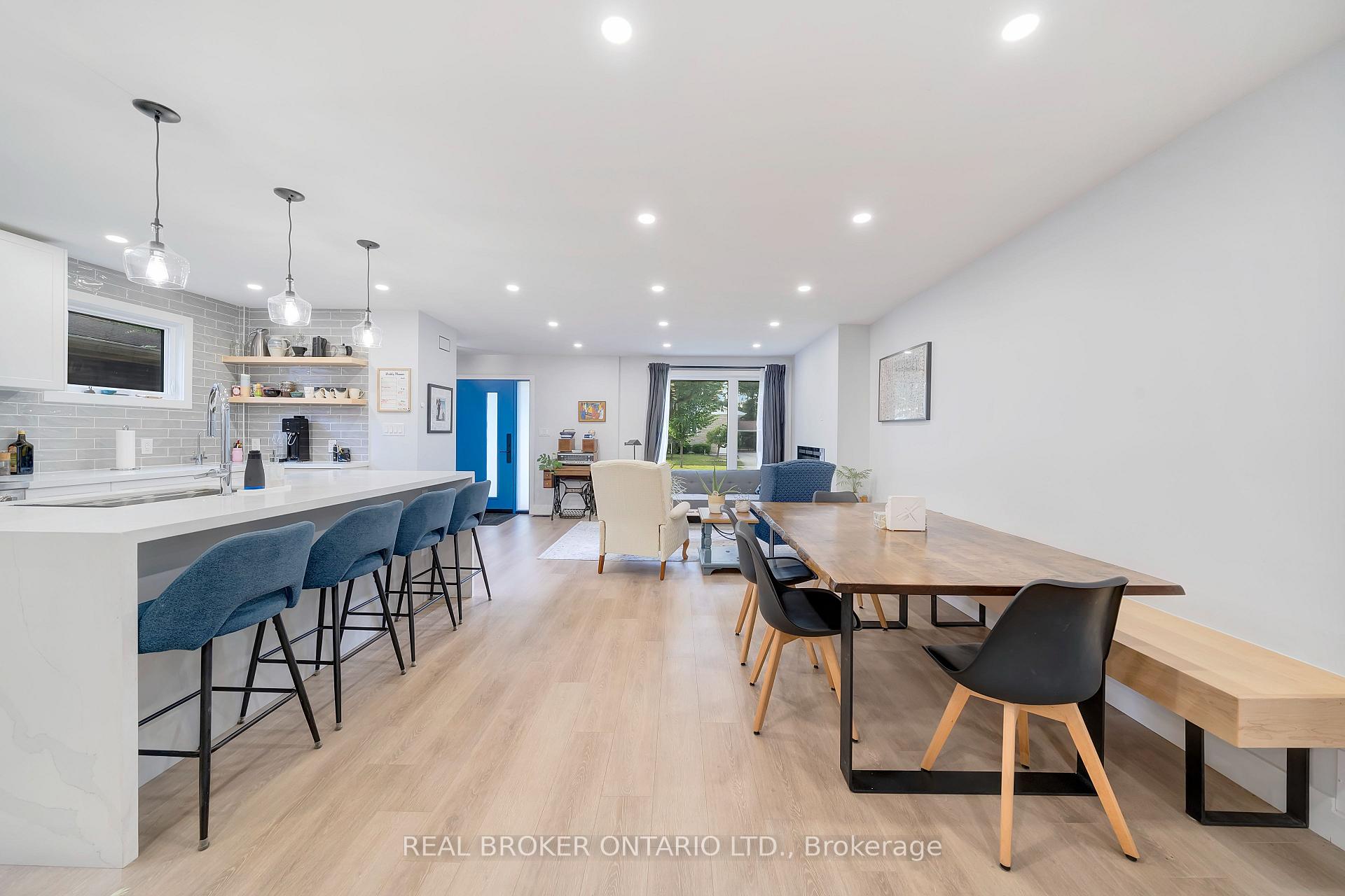 Photo 15 of 579 Chamberlain Road, Burlington, Shoreacres — HOMEH