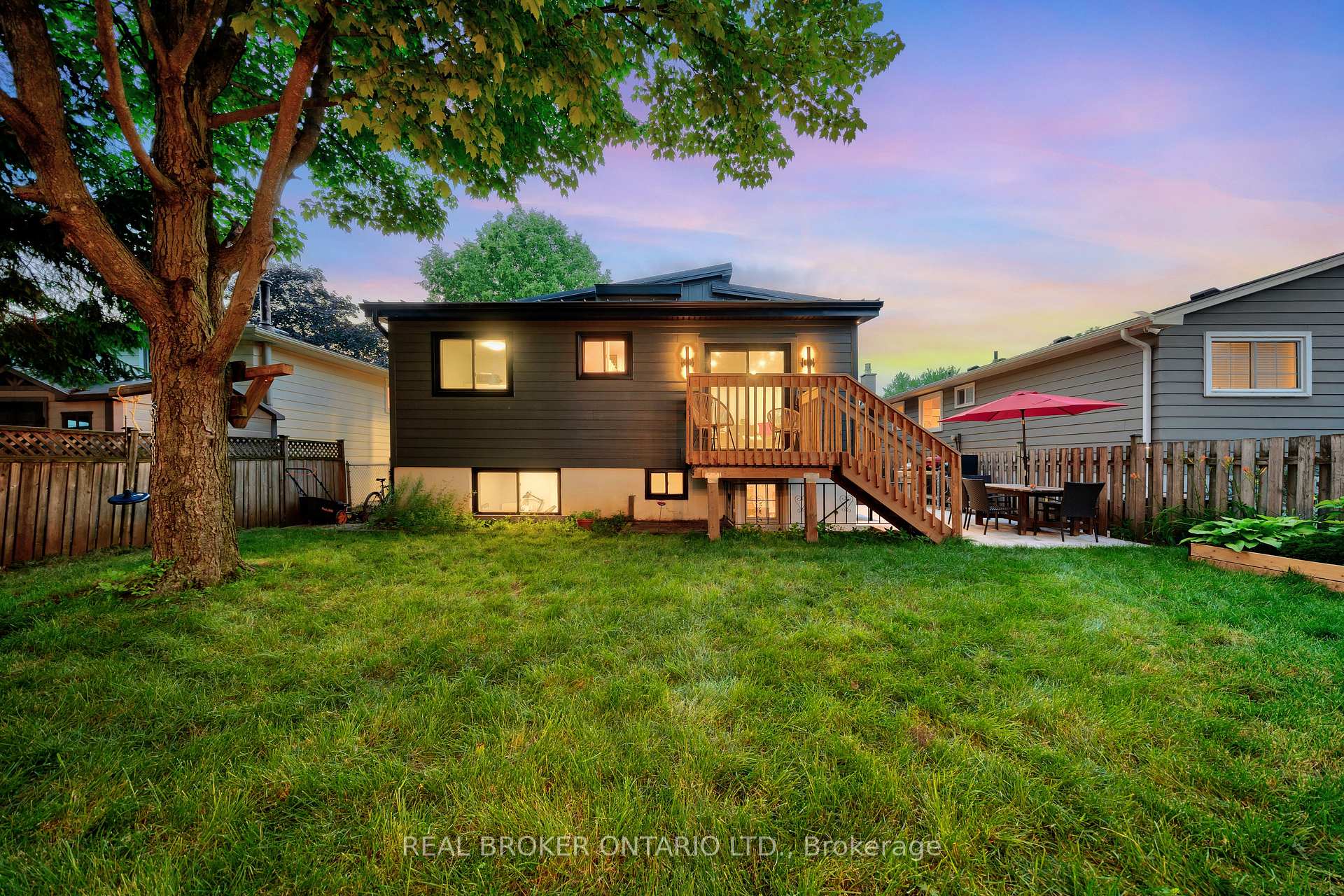 Photo 37 of 579 Chamberlain Road, Burlington, Shoreacres — HOMEH