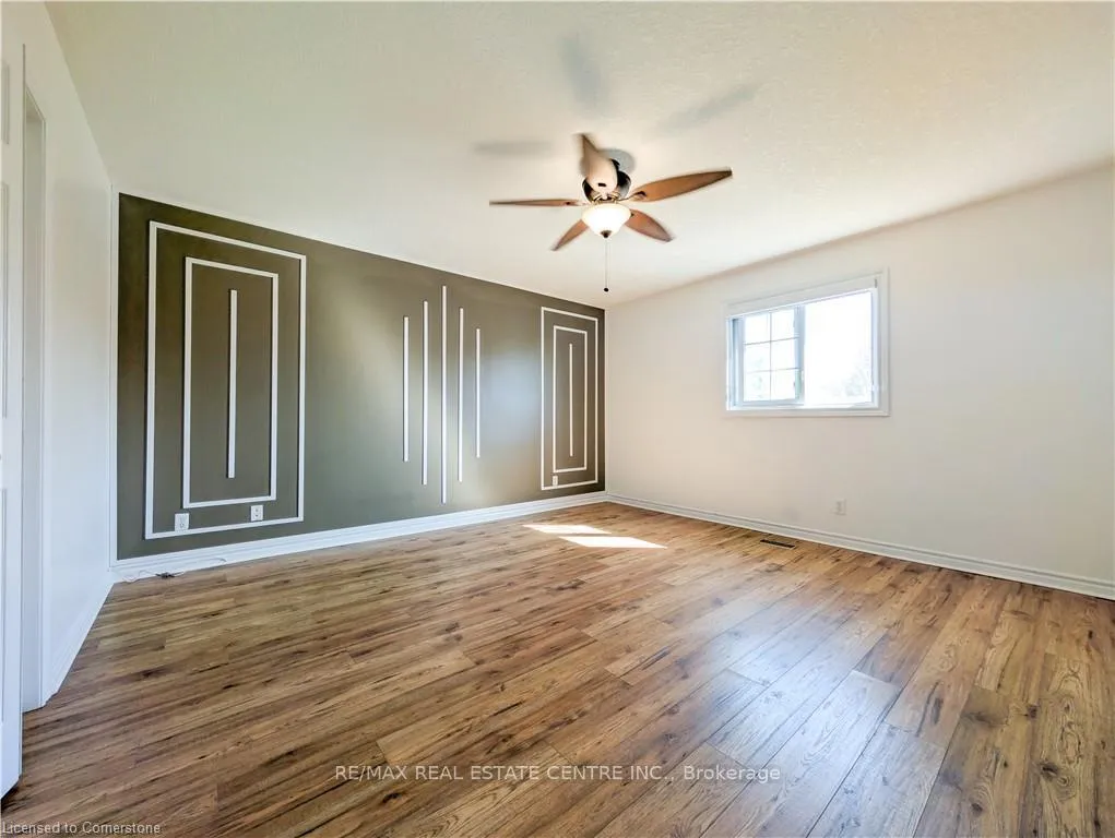 Photo 21 of 187 Daimler Drive S, Kitchener — HOMEH