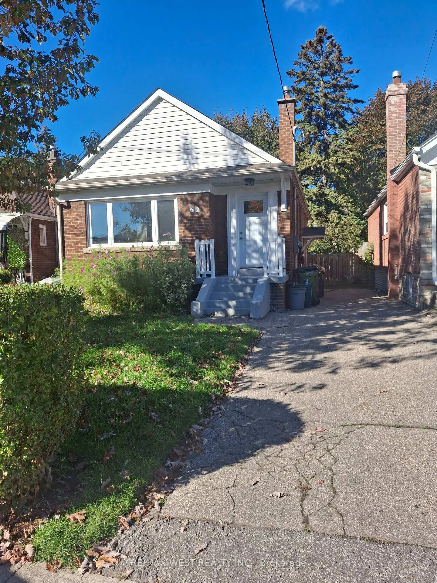 Photo 1 of Unit Main Floor, 62 Glencrest Boulevard, Toronto, O'Connor-Parkview — HOMEH