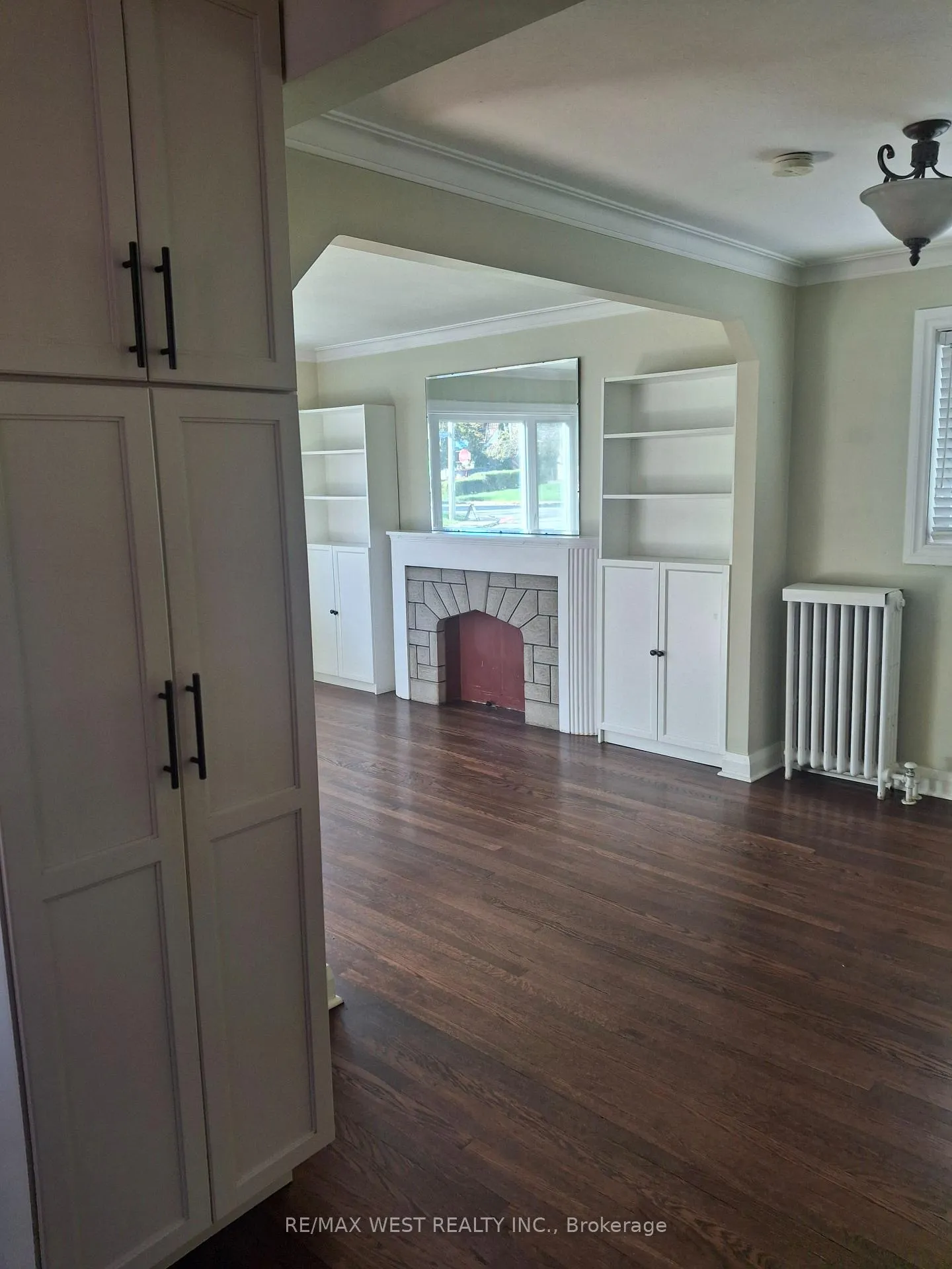 Photo 3 of Unit Main Floor, 62 Glencrest Boulevard, Toronto, O'Connor-Parkview — HOMEH