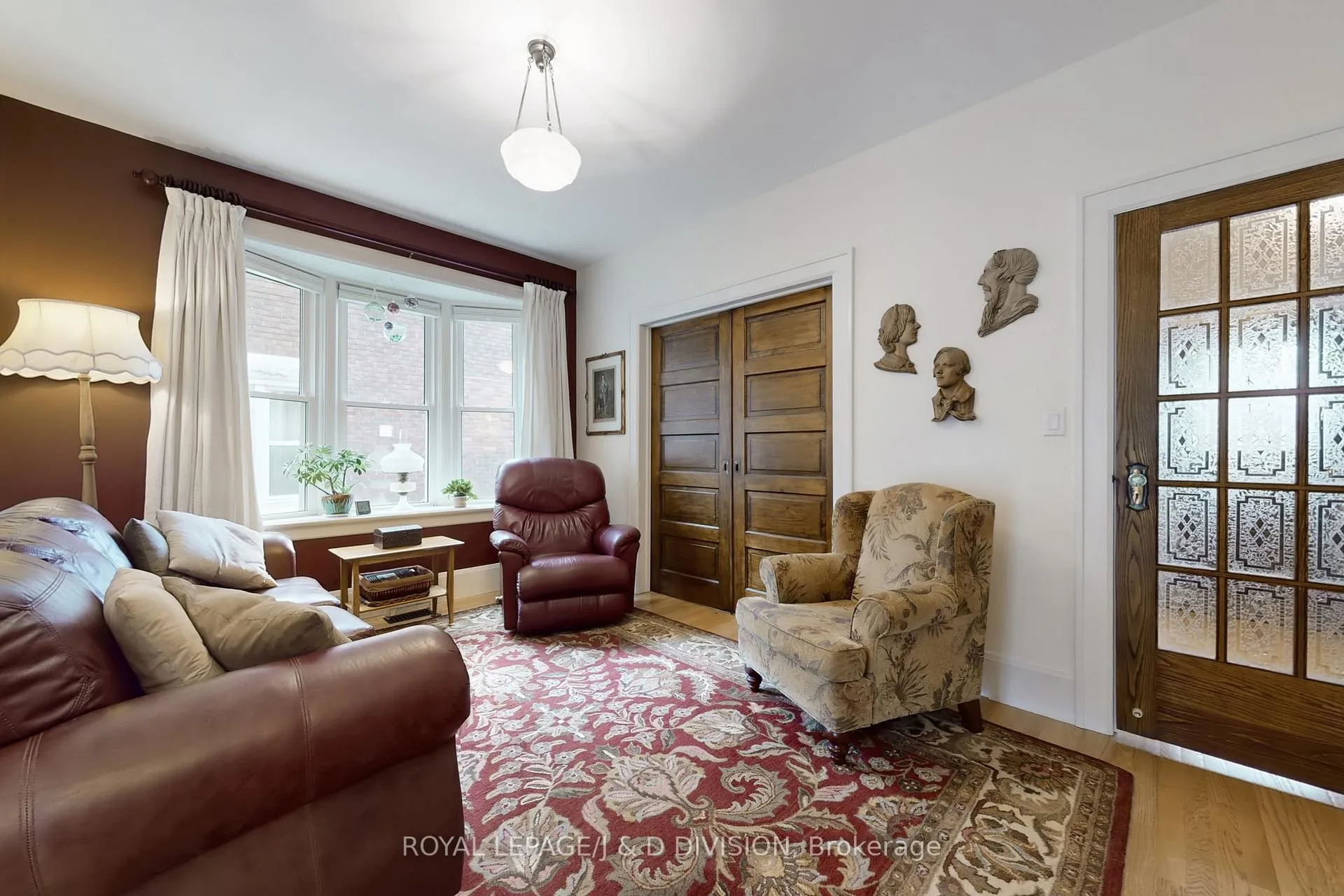 Photo 6 of 28 Henry Street, Kitchener — HOMEH