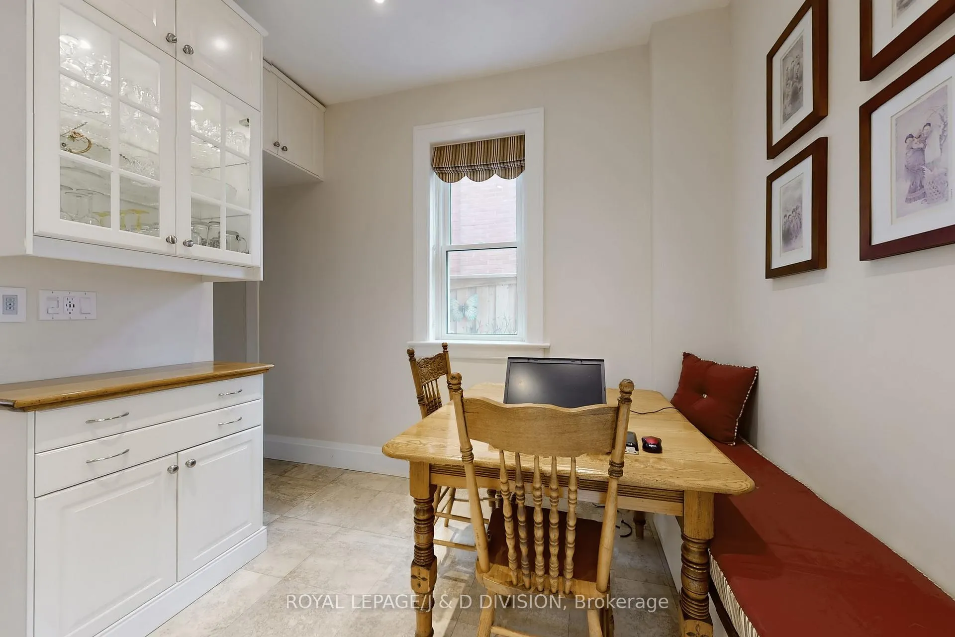 Photo 13 of 28 Henry Street, Kitchener — HOMEH