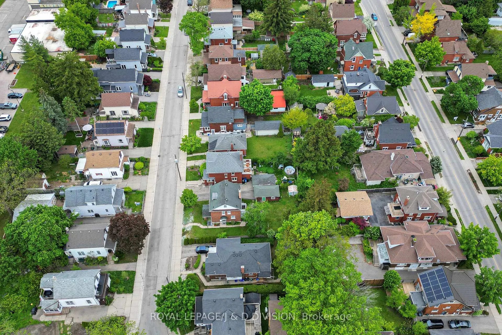 Photo 41 of 28 Henry Street, Kitchener — HOMEH