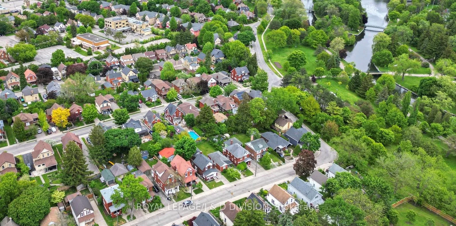 Photo 44 of 28 Henry Street, Kitchener — HOMEH