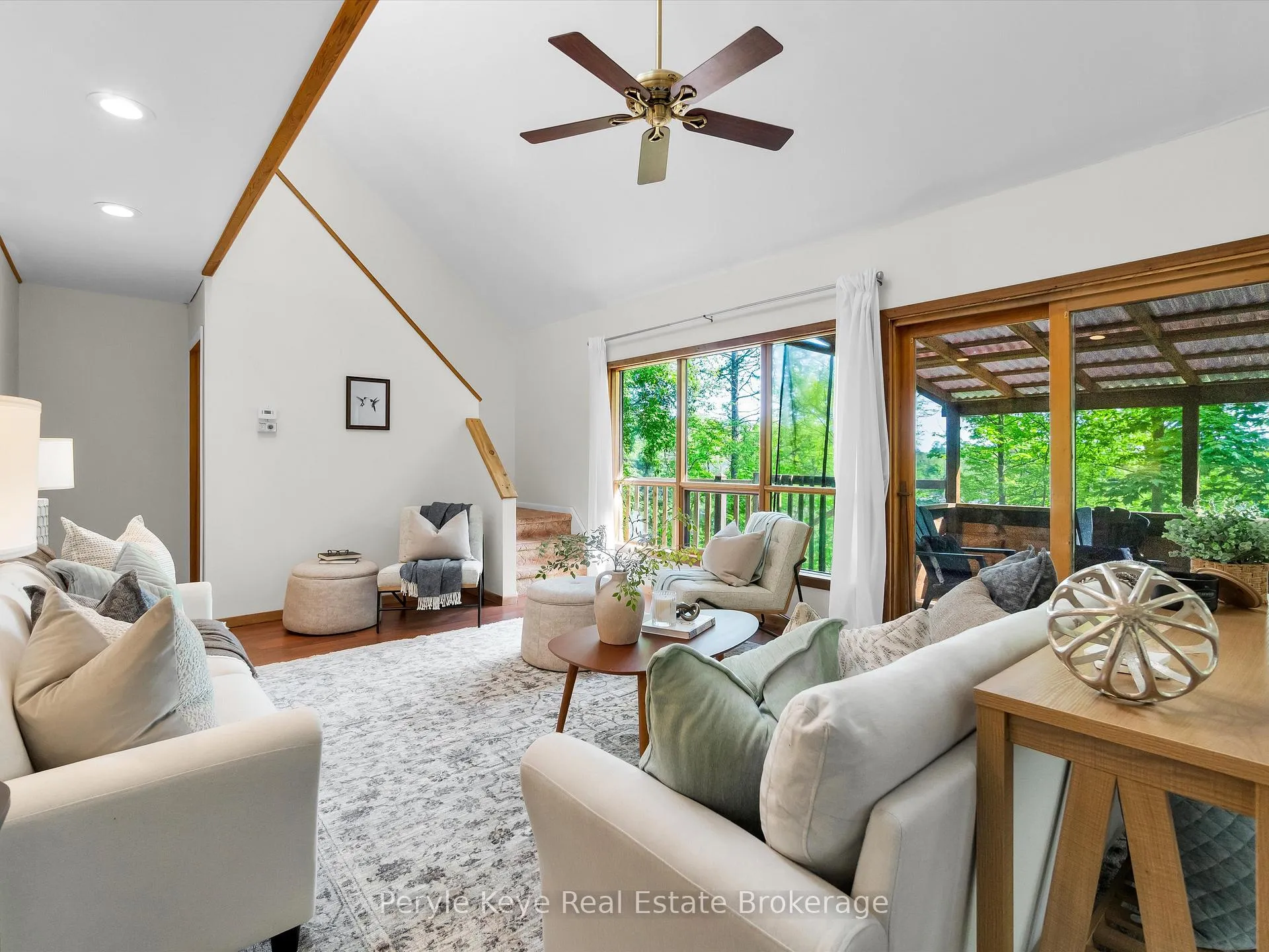 Photo 16 of 5 Bird Lane, Bracebridge — HOMEH