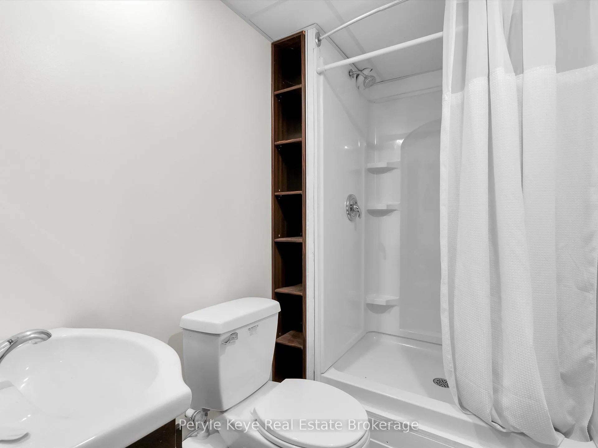 Photo 38 of 5 Bird Lane, Bracebridge — HOMEH