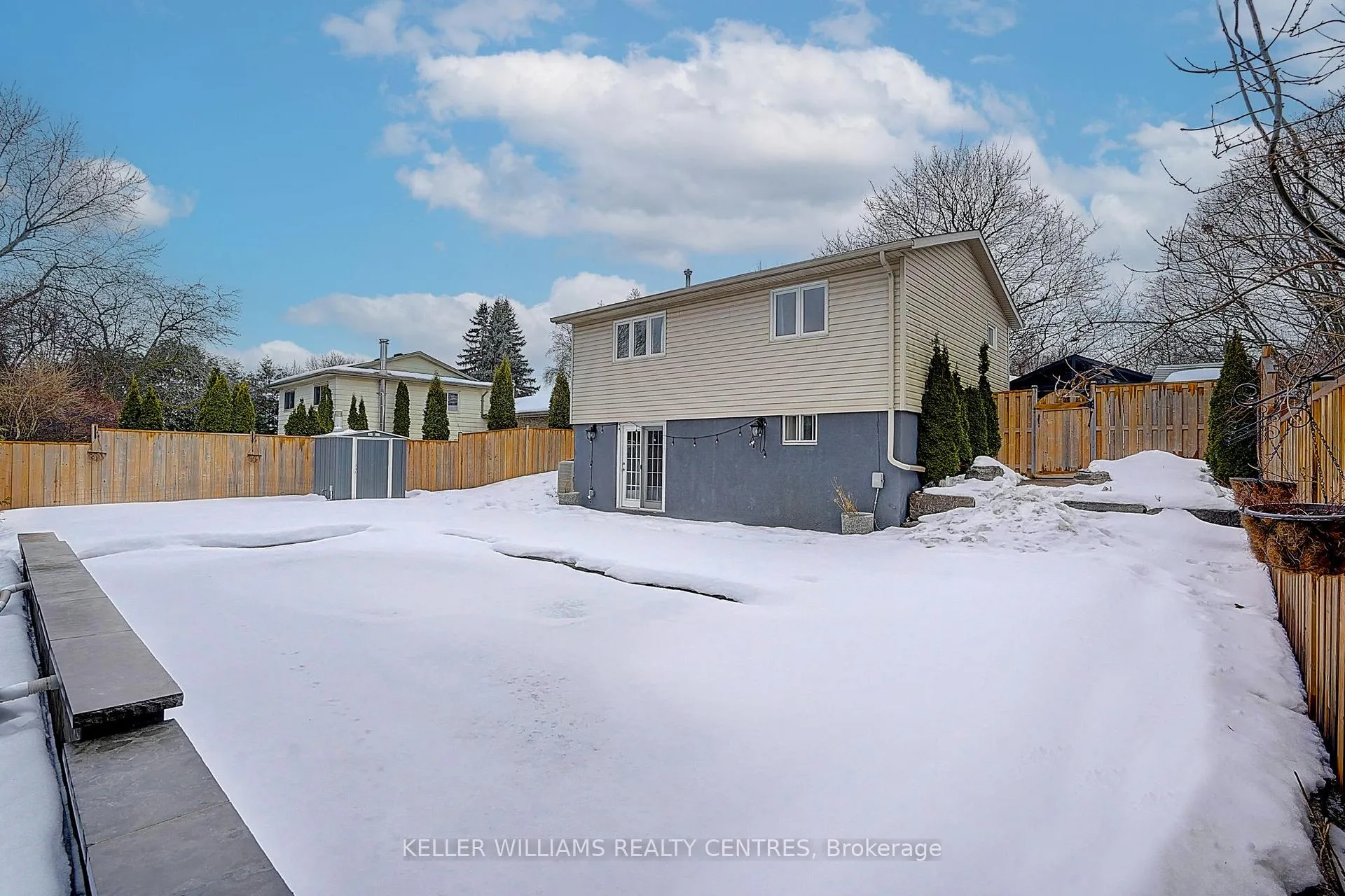 Photo 5 of 17 Sir Kay Drive, Markham, Markham Village — HOMEH