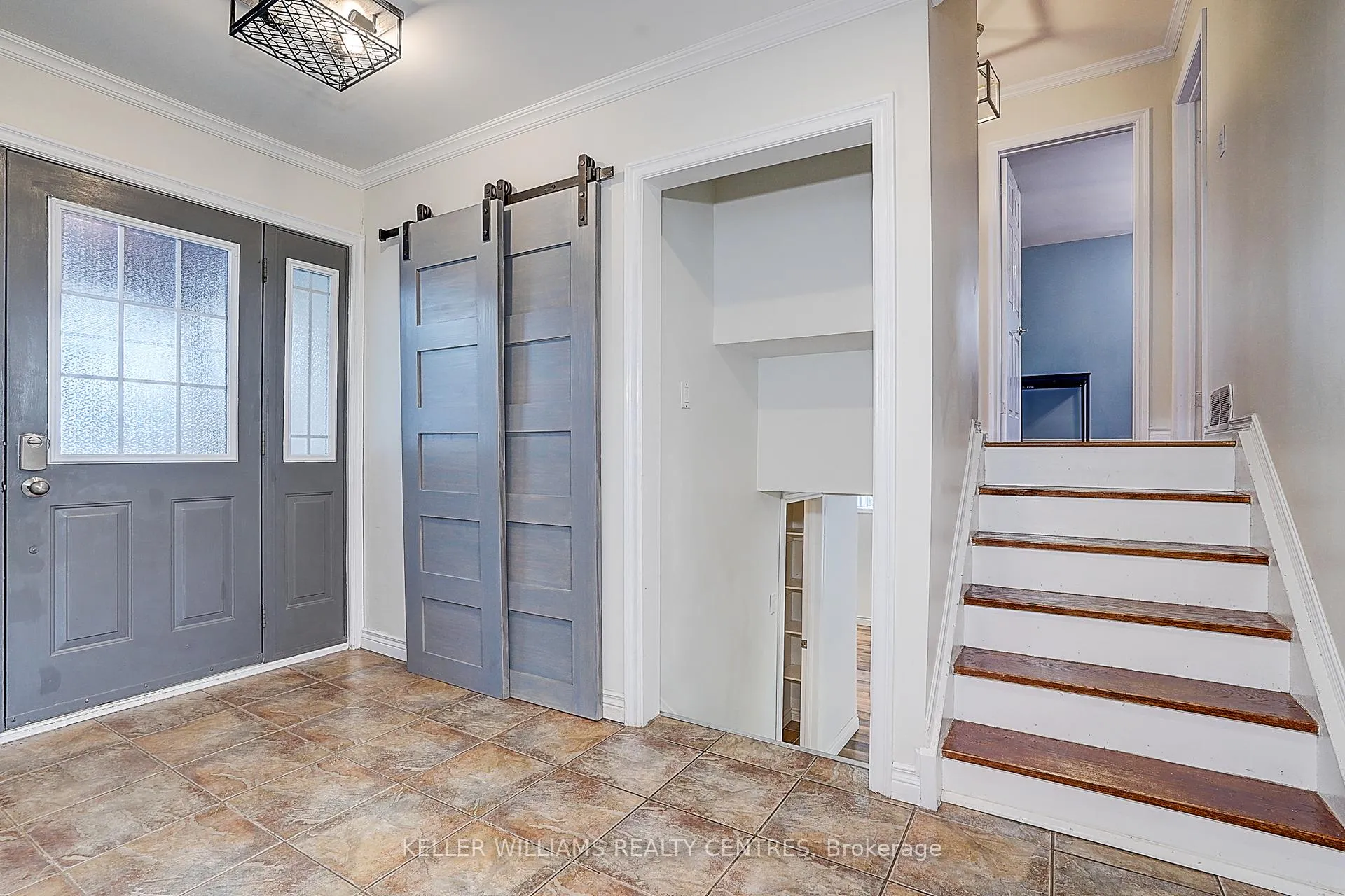 Photo 9 of 17 Sir Kay Drive, Markham, Markham Village — HOMEH