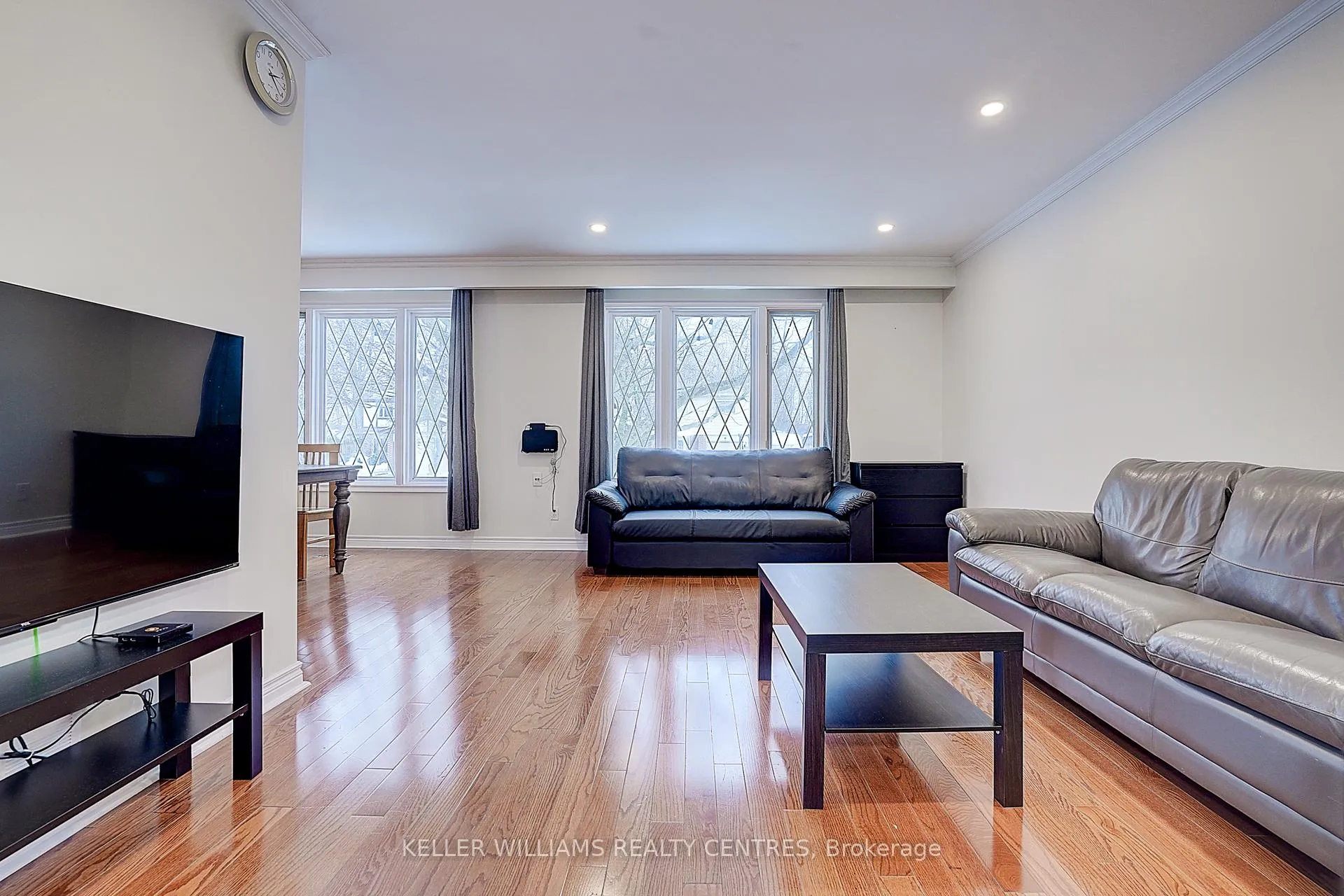 Photo 10 of 17 Sir Kay Drive, Markham, Markham Village — HOMEH