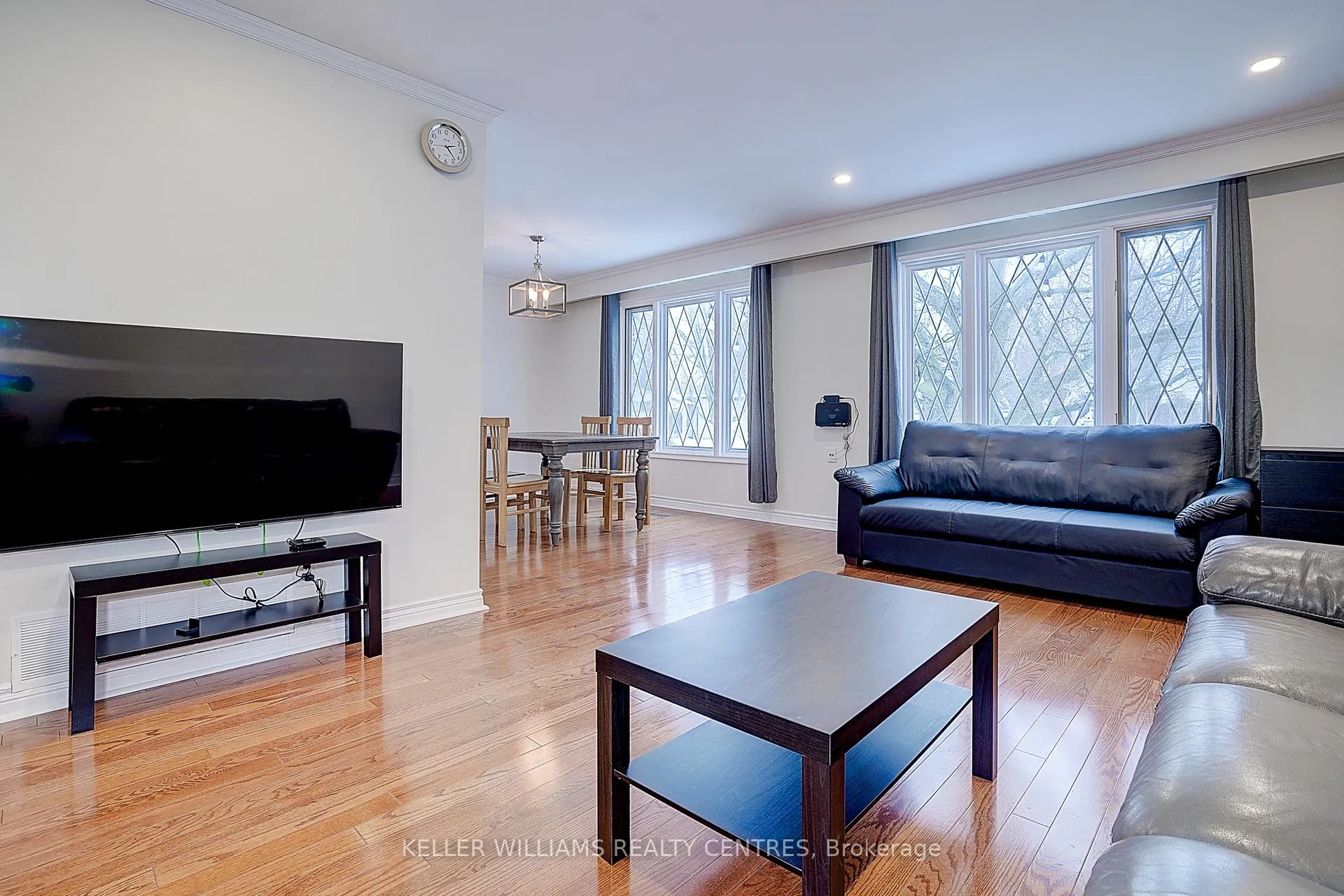 Photo 11 of 17 Sir Kay Drive, Markham, Markham Village — HOMEH