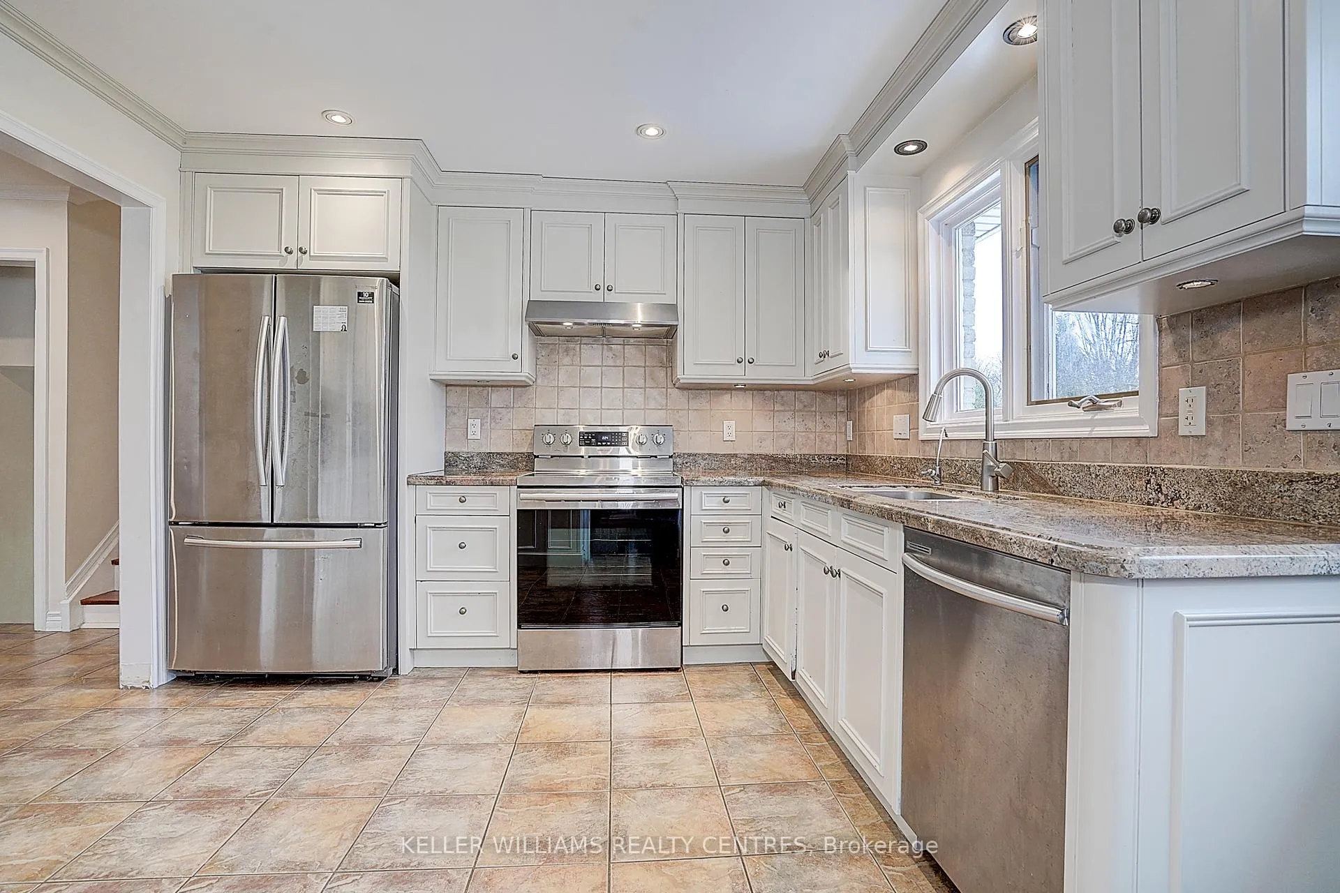 Photo 17 of 17 Sir Kay Drive, Markham, Markham Village — HOMEH