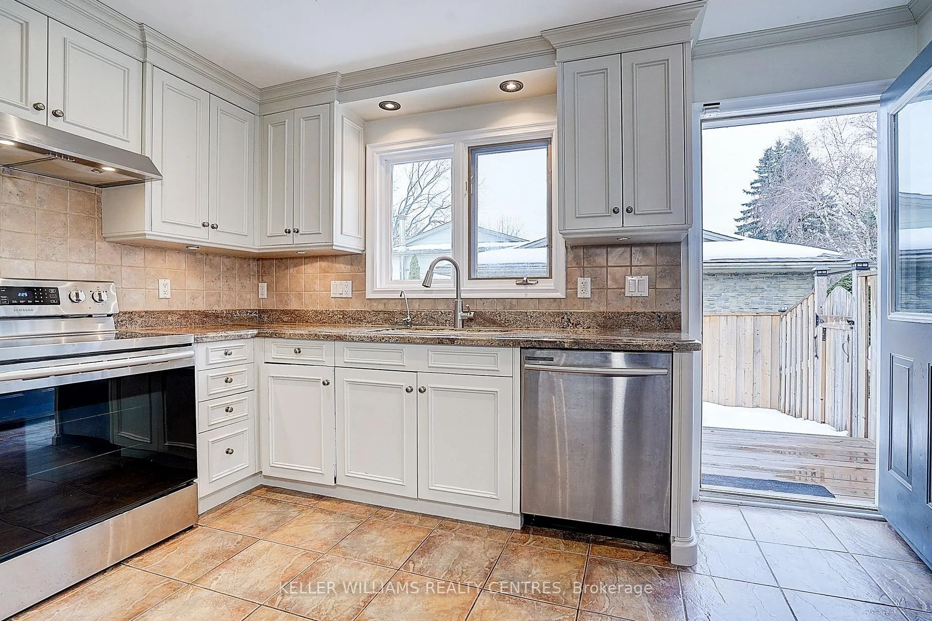 Photo 21 of 17 Sir Kay Drive, Markham, Markham Village — HOMEH
