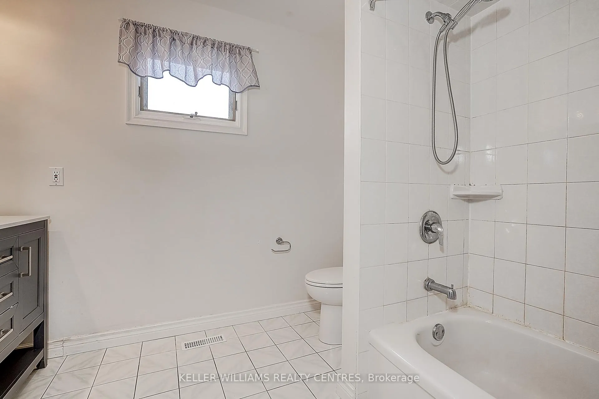 Photo 28 of 17 Sir Kay Drive, Markham, Markham Village — HOMEH