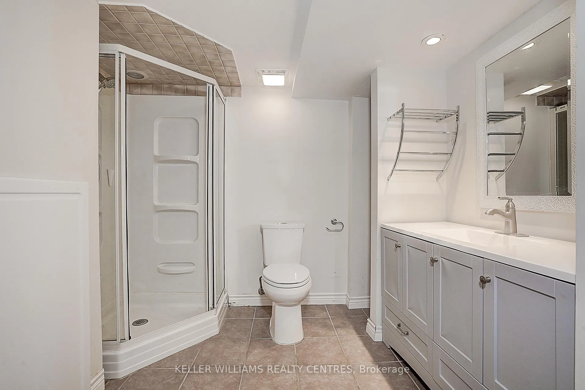 Photo 31 of 17 Sir Kay Drive, Markham, Markham Village — HOMEH