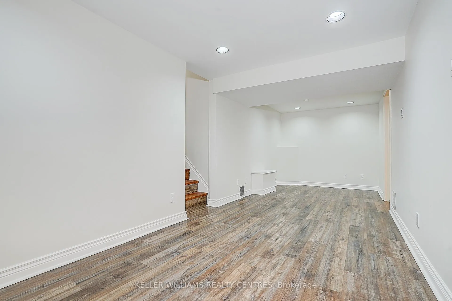 Photo 37 of 17 Sir Kay Drive, Markham, Markham Village — HOMEH