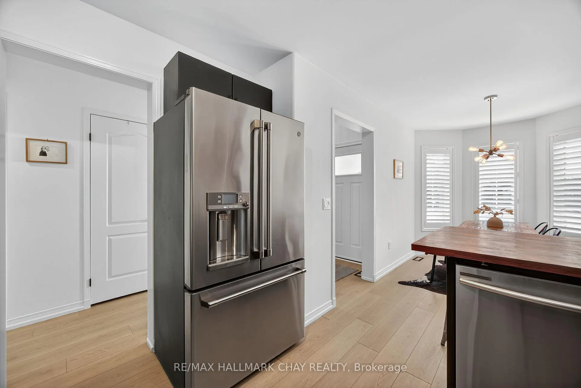 Photo 6 of 56 Julia Crescent, Orillia — HOMEH