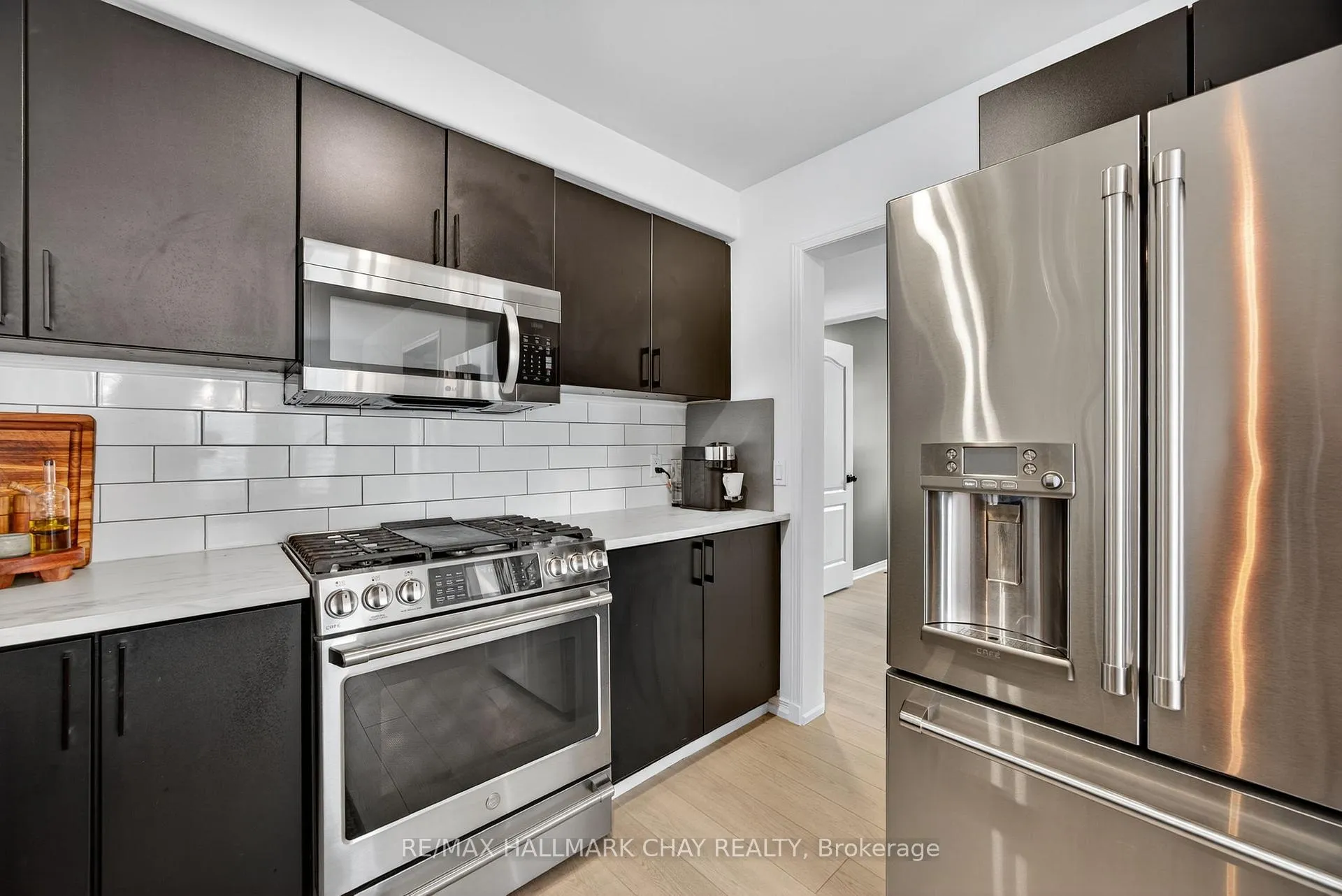 Photo 7 of 56 Julia Crescent, Orillia — HOMEH