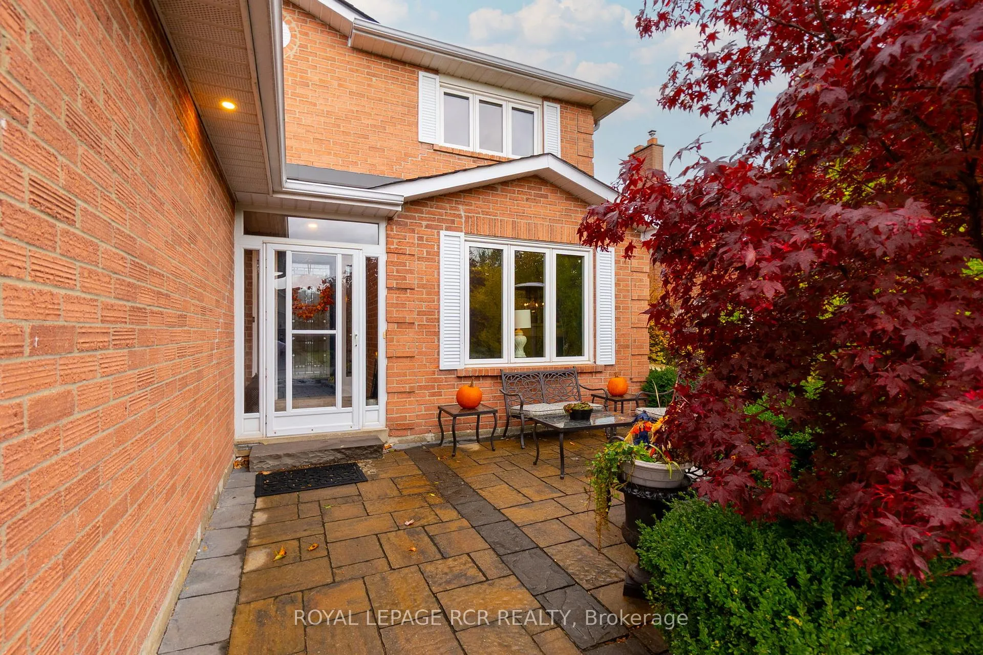 Photo 4 of 60 Royal Terrace Crescent, Caledon, Bolton East — HOMEH