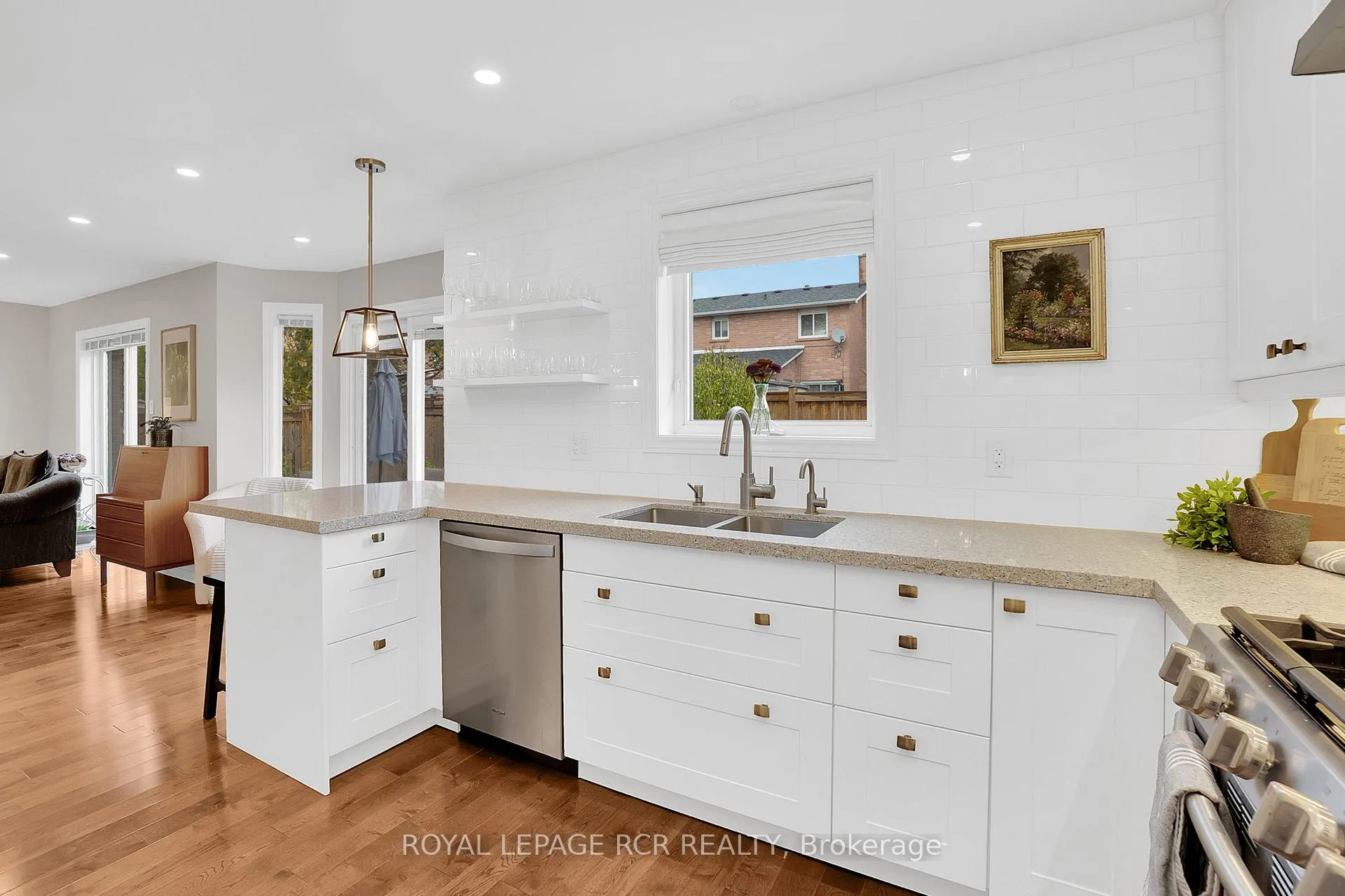Photo 12 of 60 Royal Terrace Crescent, Caledon, Bolton East — HOMEH