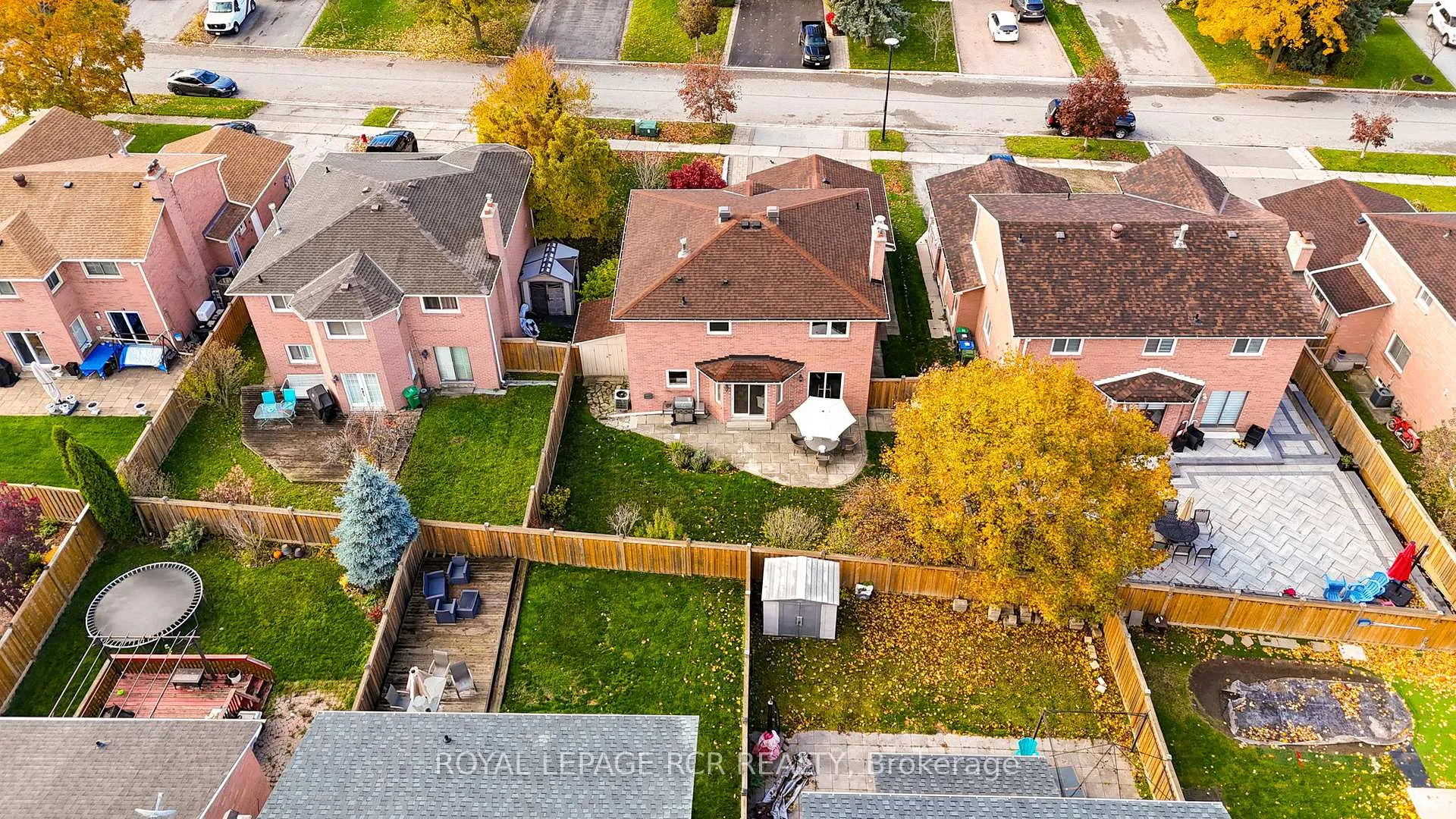 Photo 40 of 60 Royal Terrace Crescent, Caledon, Bolton East — HOMEH